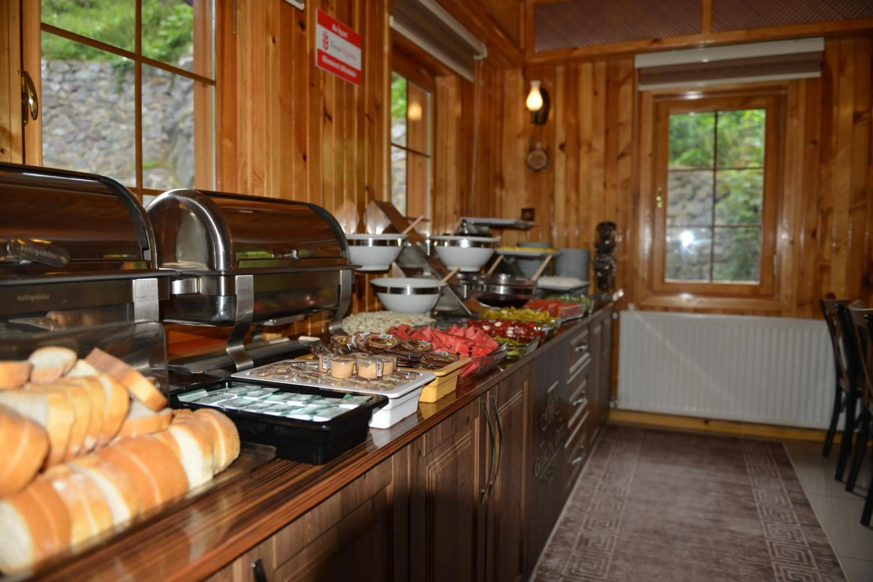 Breakfast in Goblec Hotel & Bungalow