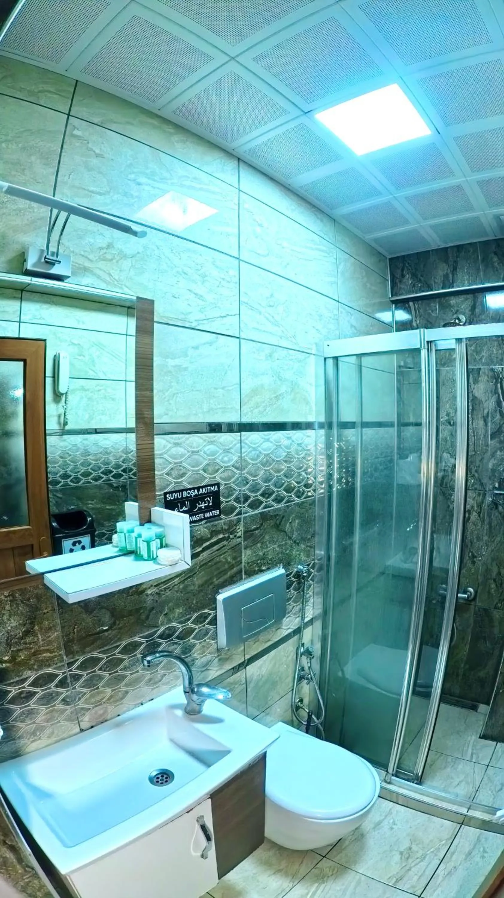 Bathroom in Goblec Otel