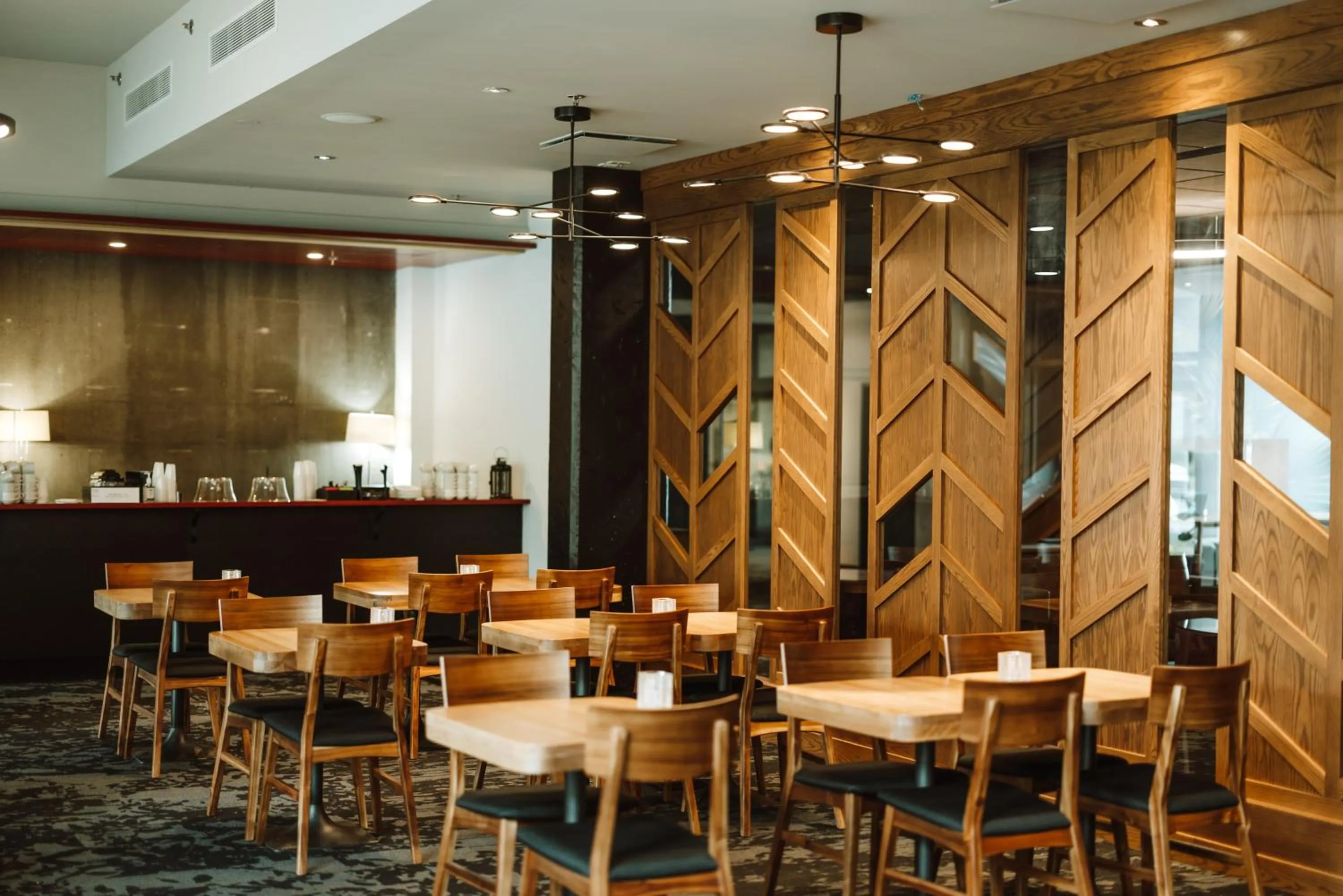 Breakfast in Four Points by Sheraton Lévis Convention Centre