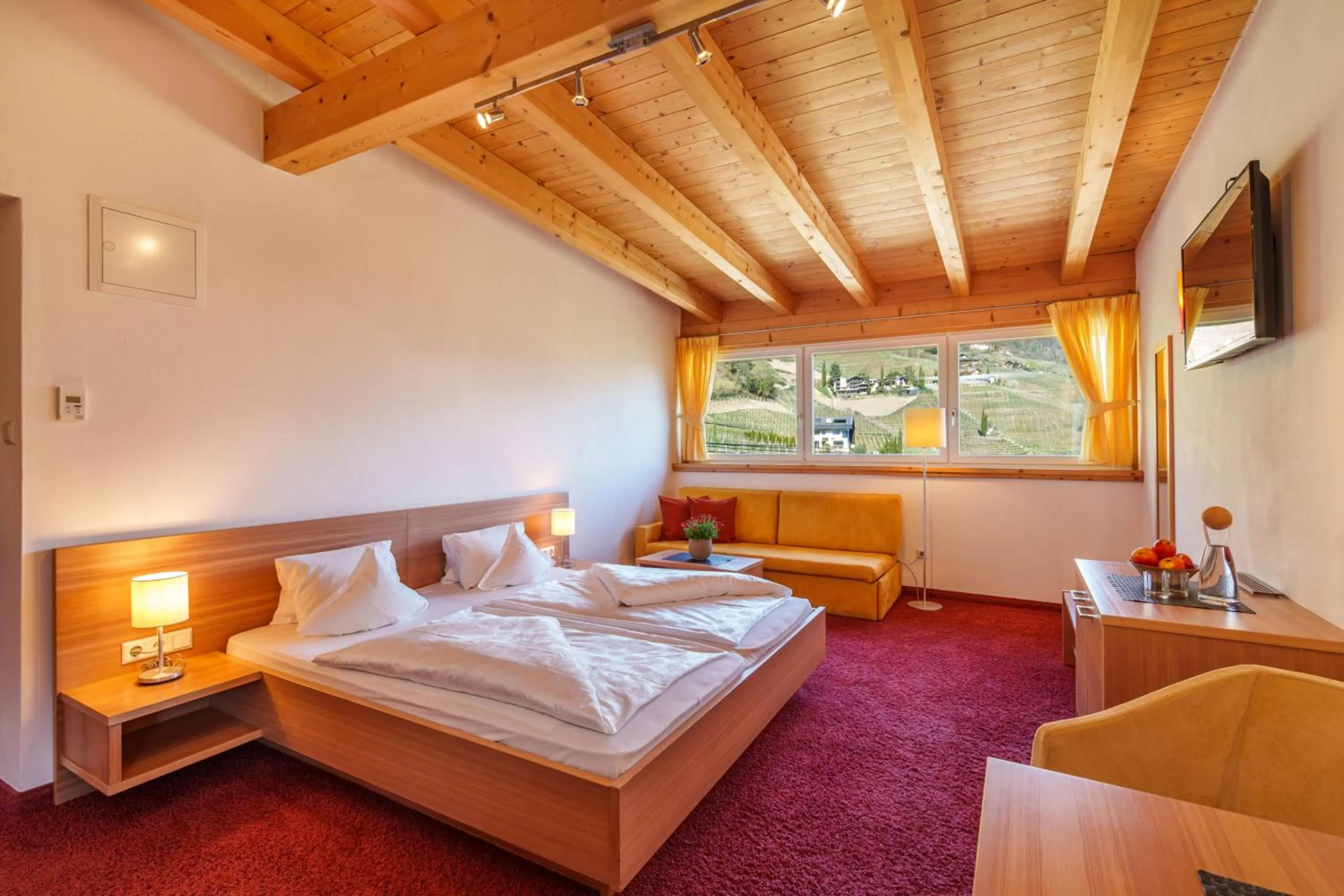 Bedroom, Bed in Hotel Törggelehof