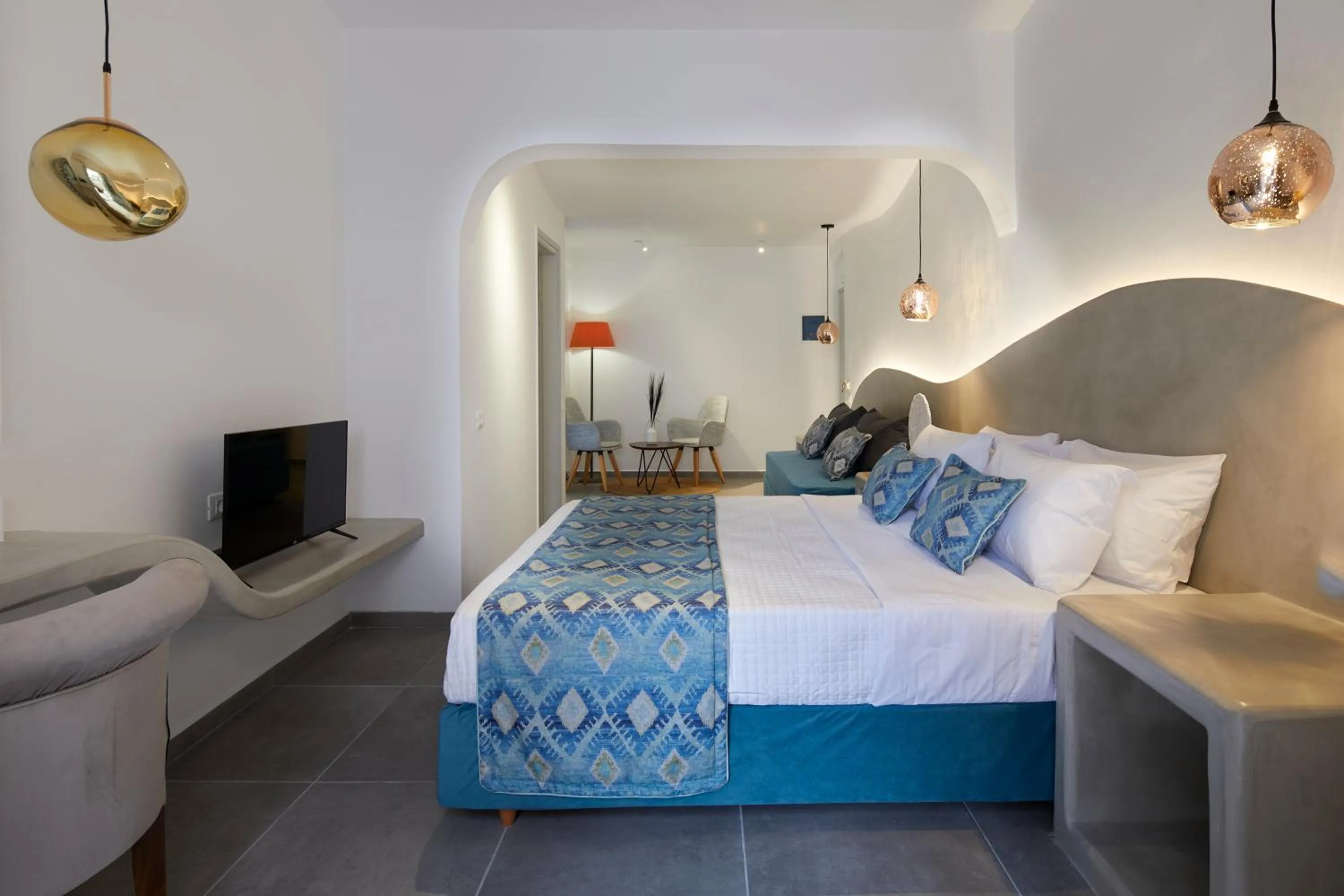 Bedroom, Bed in Blue Sea Hotel