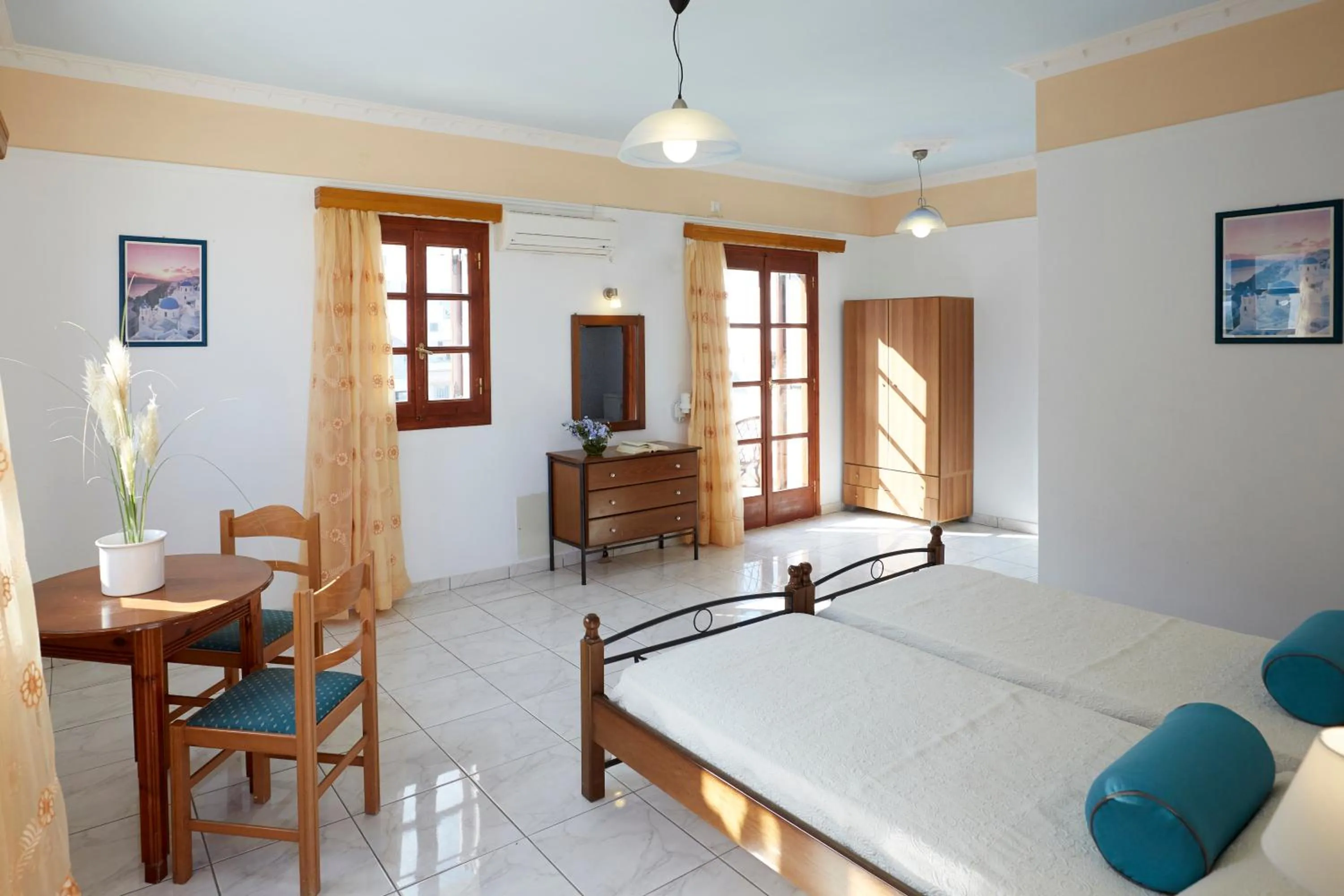 Photo of the whole room, Bed in Blue Sea Hotel