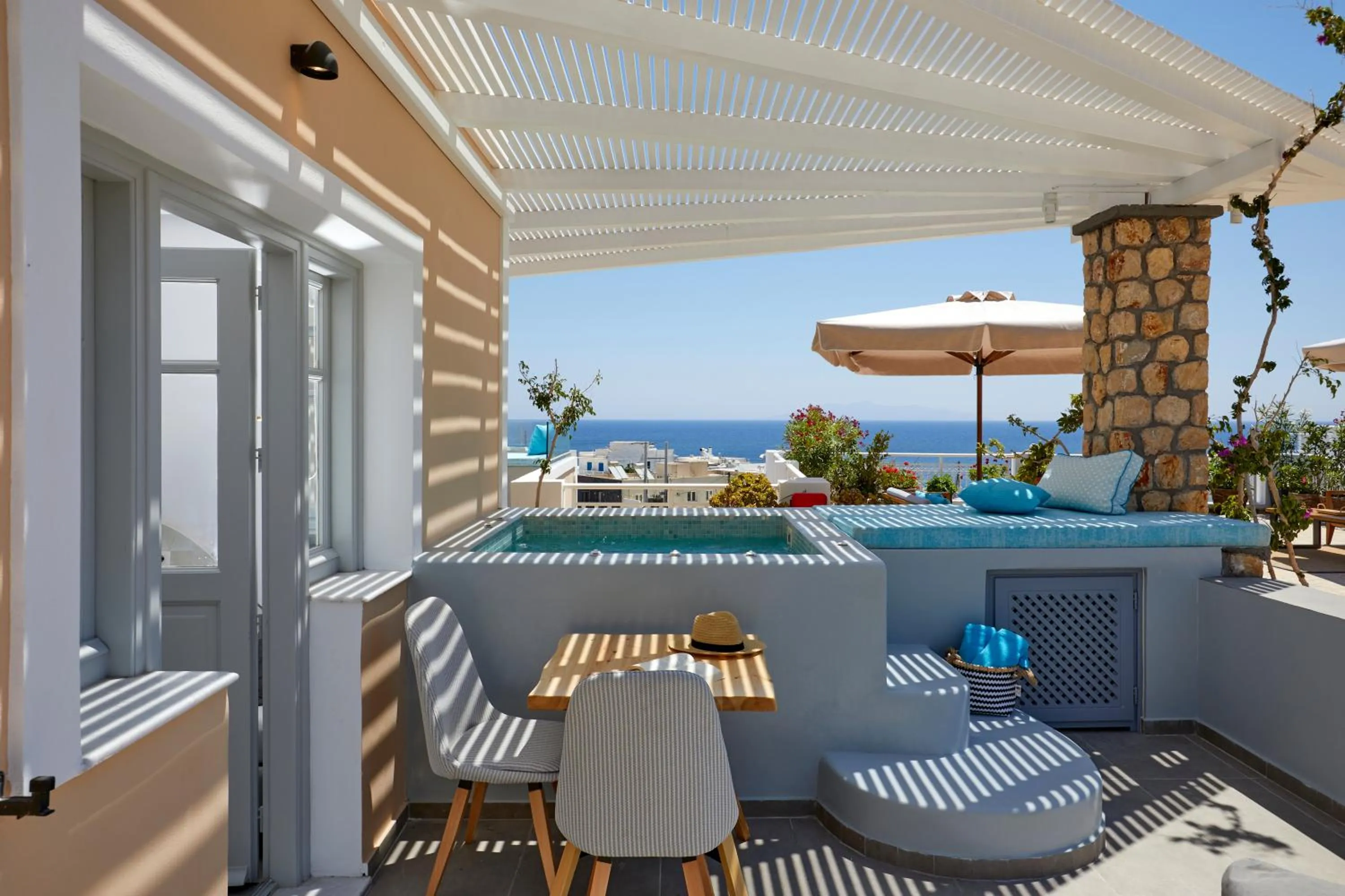 Hot Tub in Blue Sea Hotel