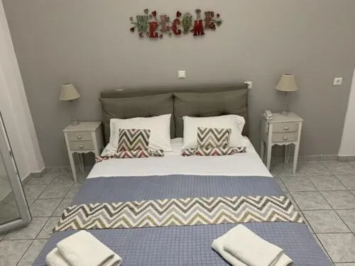 Bedroom, Bed in Blue Sea Hotel