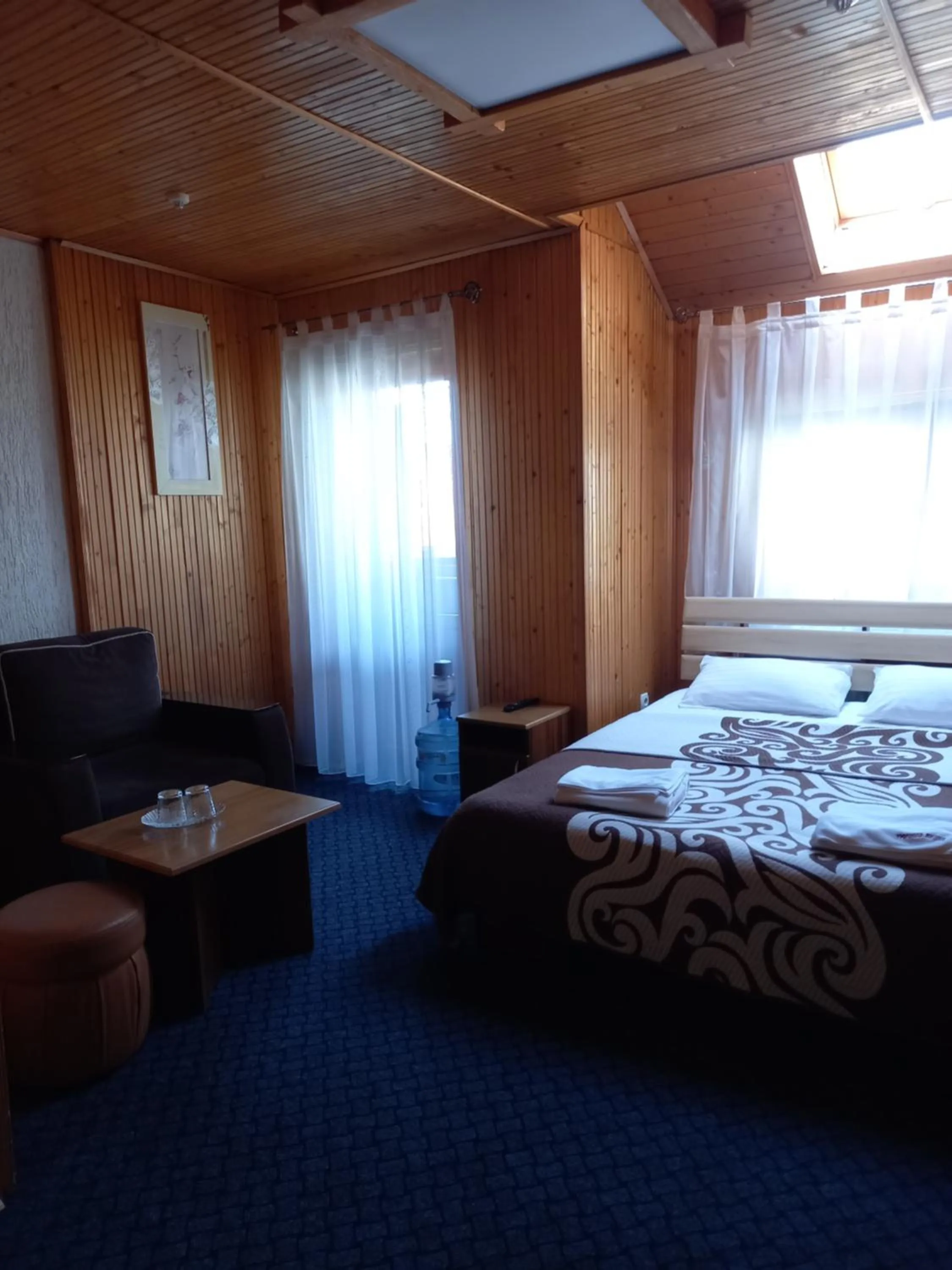 Bed in Urochyshe Vyshnya