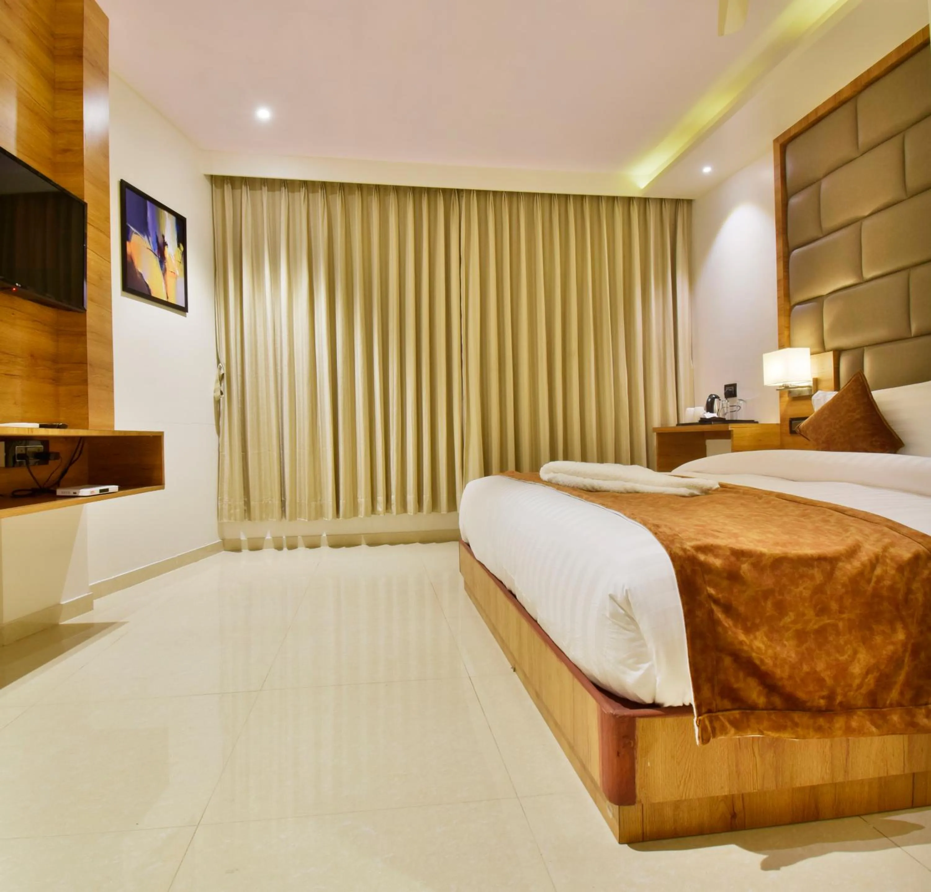 Bedroom, Bed in Aura One Hotel