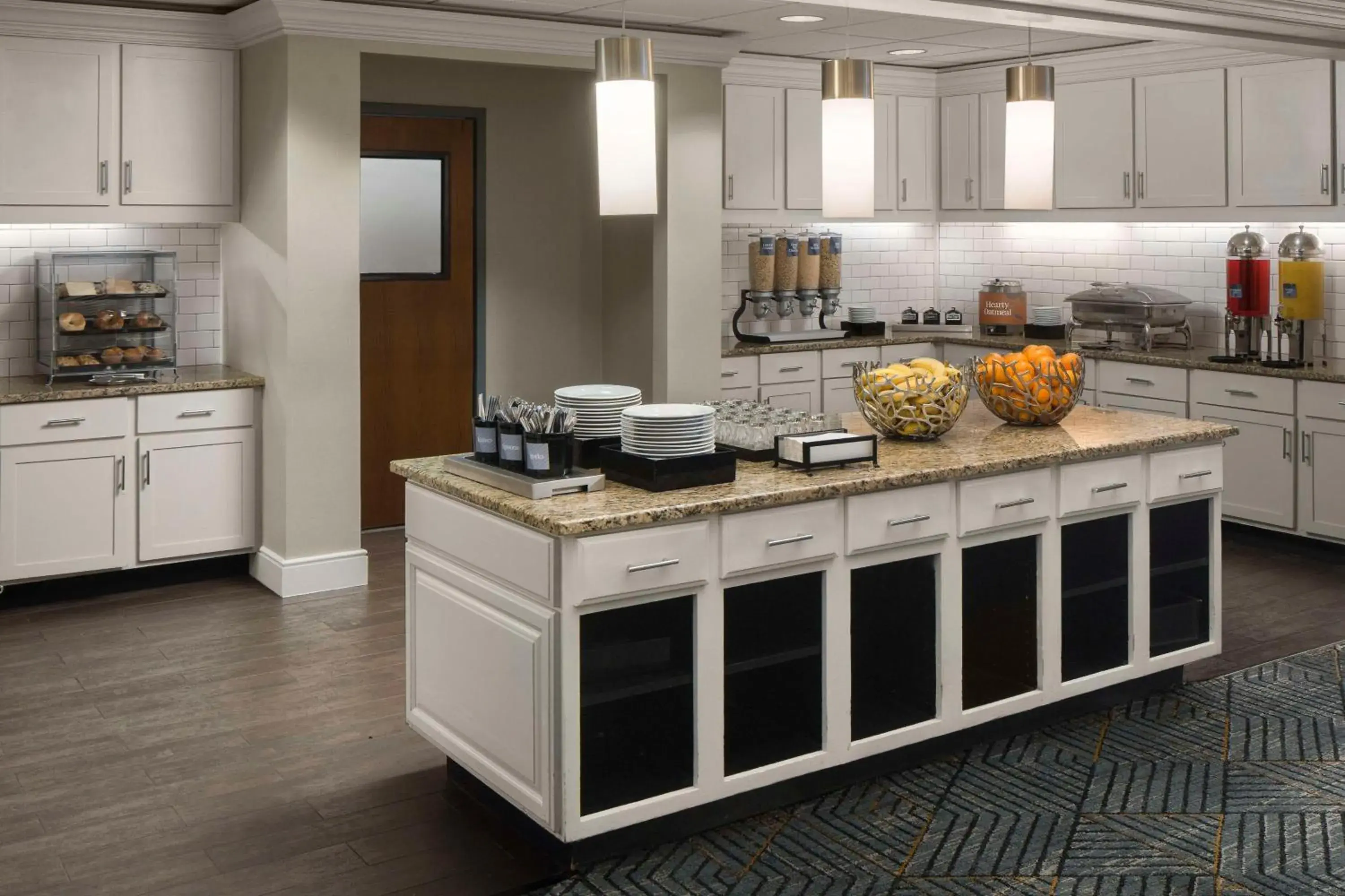 Breakfast in Homewood Suites by Hilton Hillsboro Beaverton Breakfast in Homewood Suites by Hilton Hillsboro Beaverton