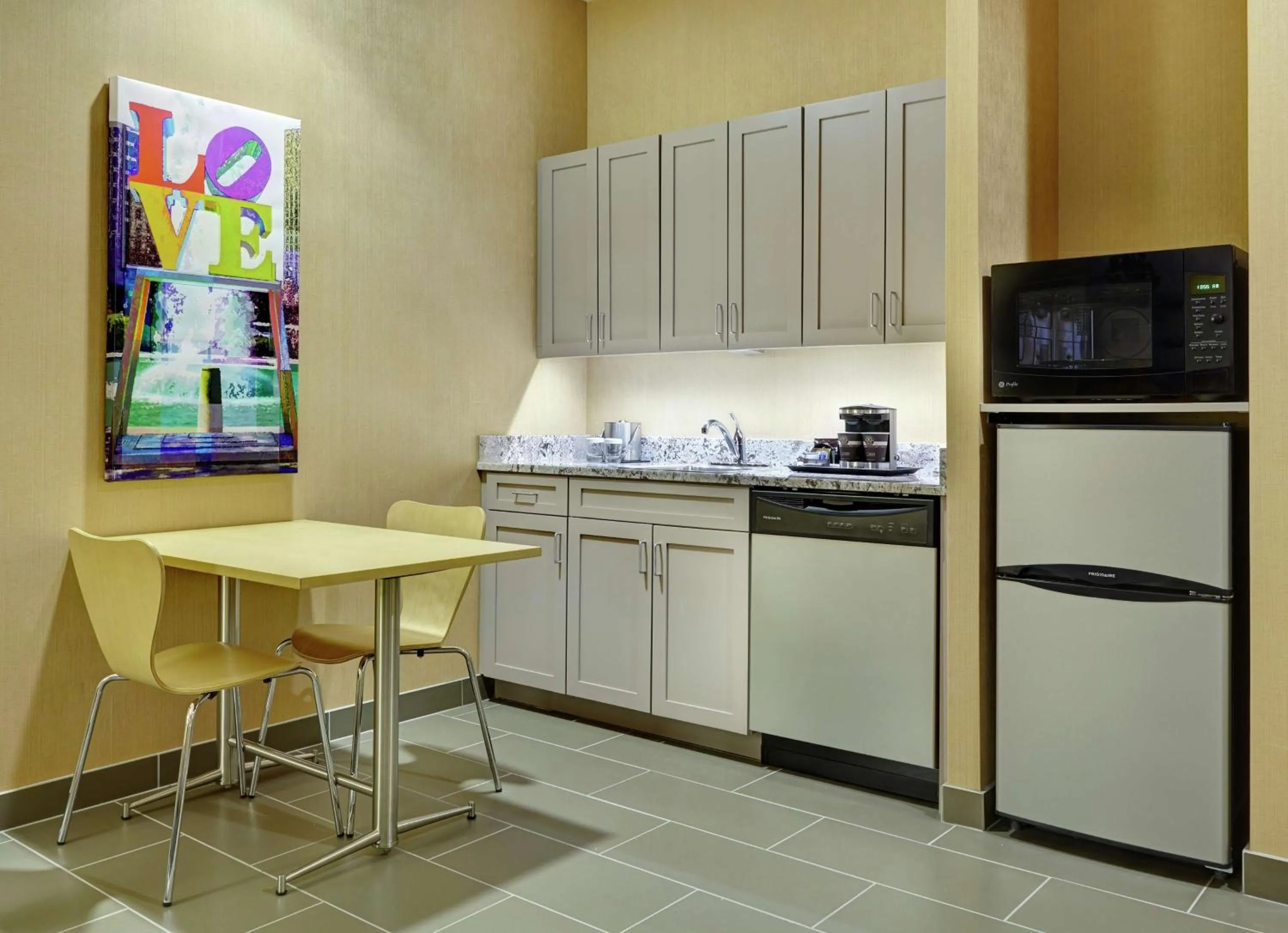 Kitchen or kitchenette in DoubleTree by Hilton Hotel Philadelphia Center City