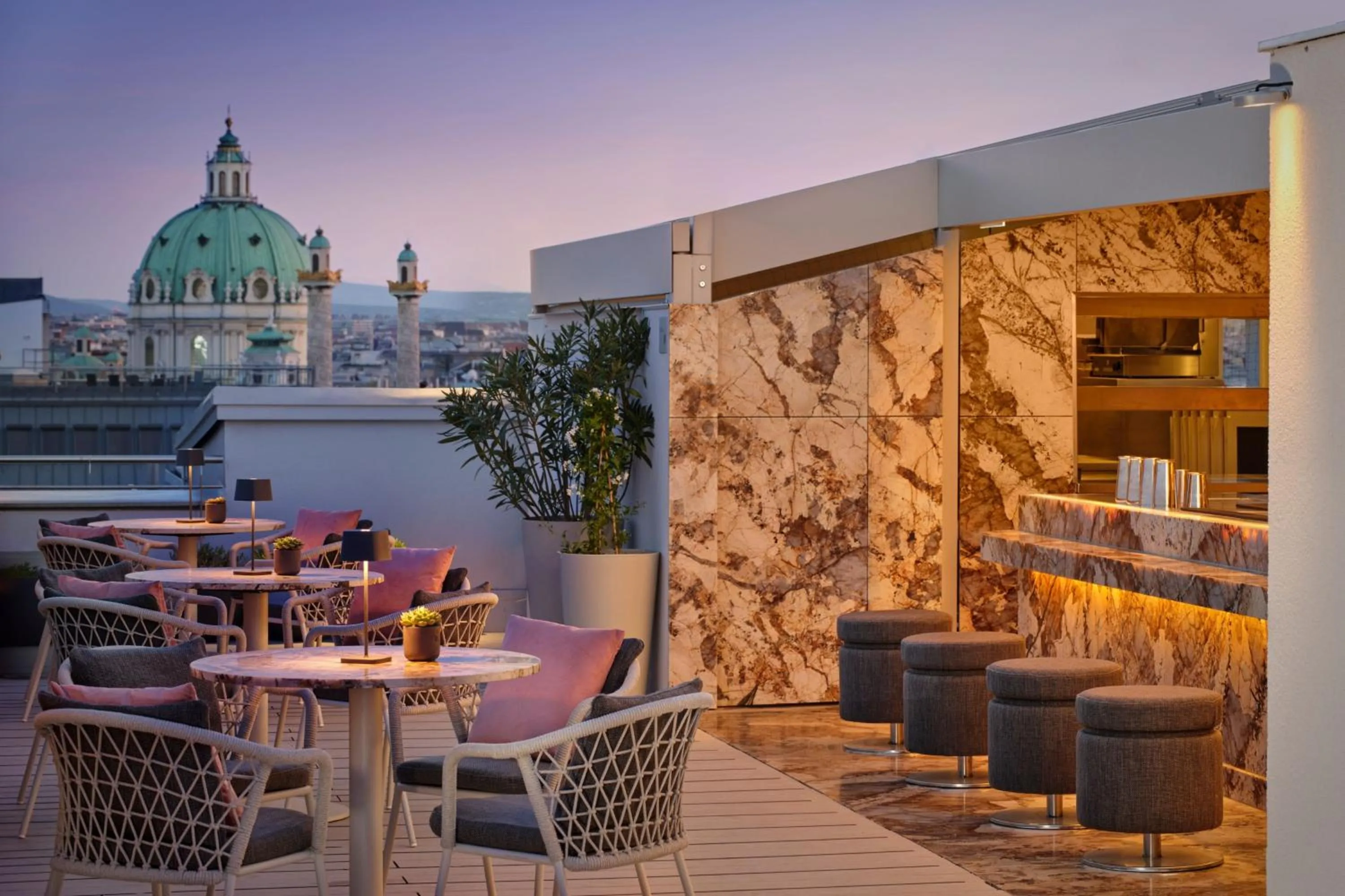Lounge or bar in The Ritz-Carlton, Vienna