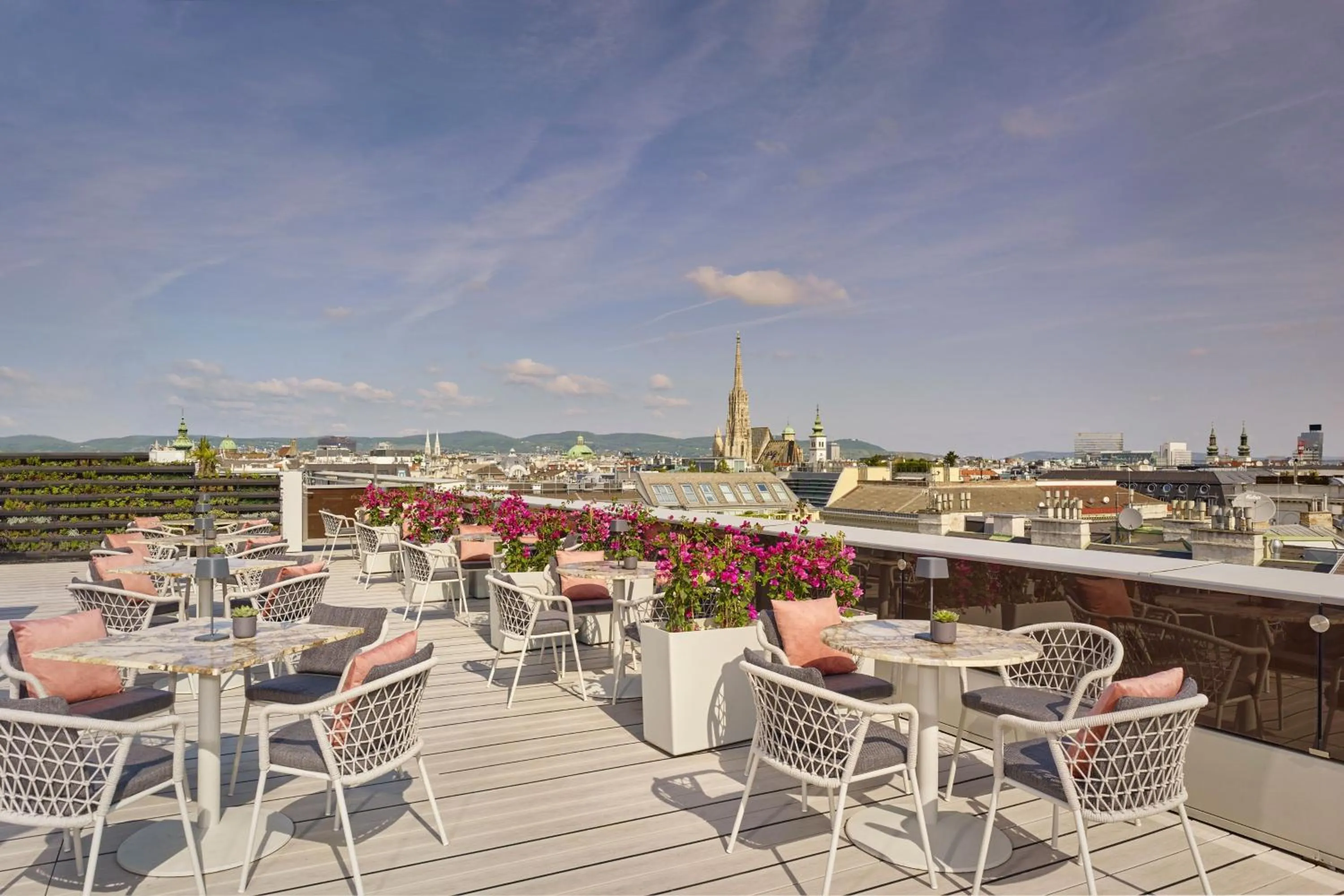 Lounge or bar in The Ritz-Carlton, Vienna