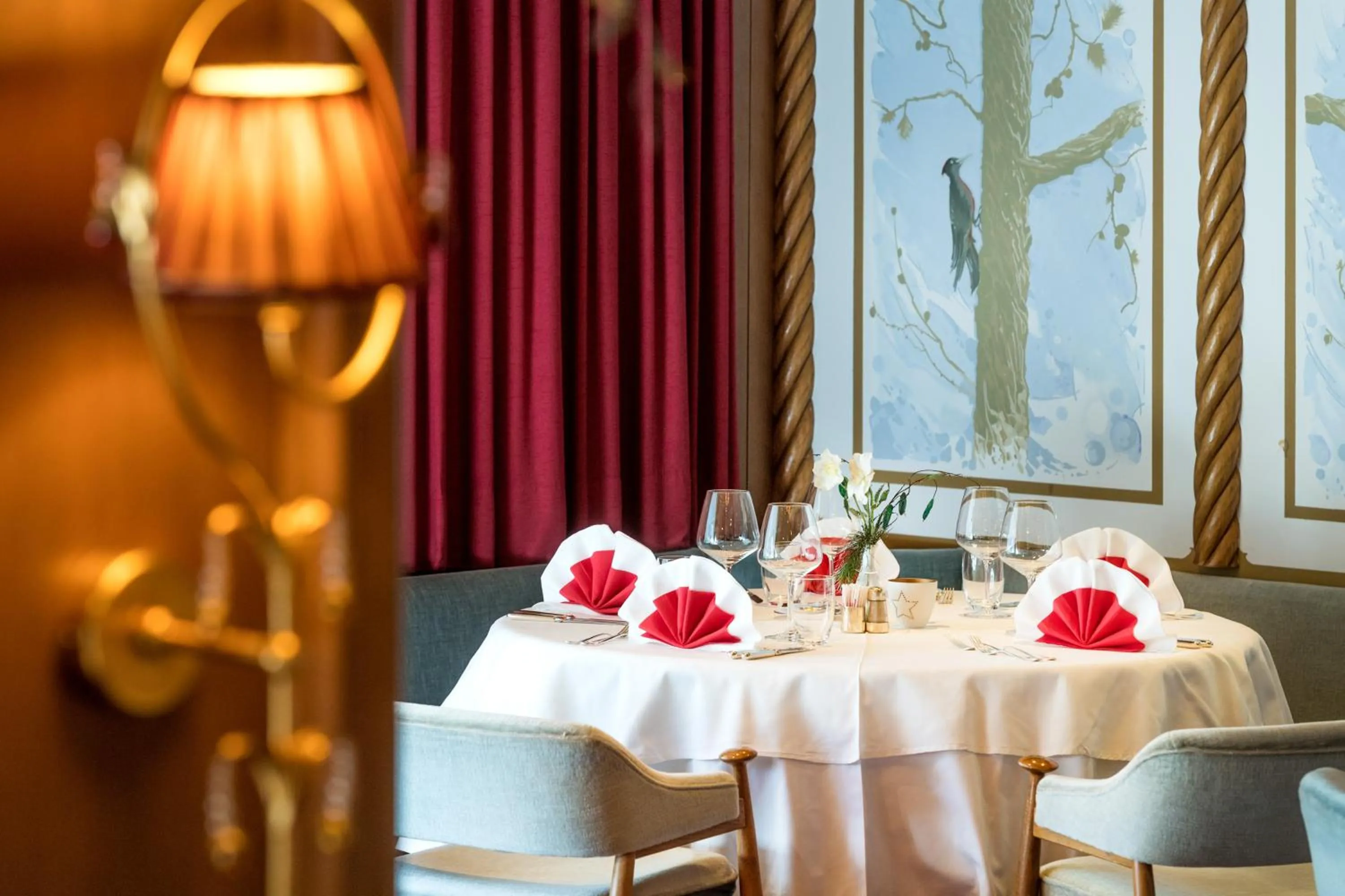 Restaurant/places to eat in Alpen Hotel Corona