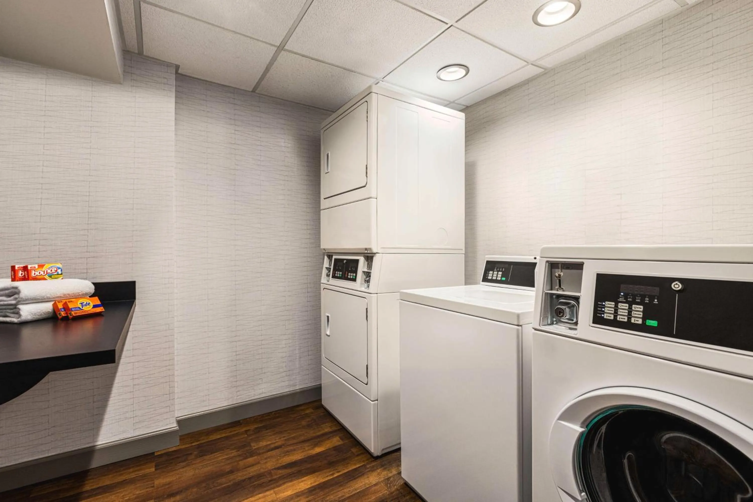 Property building in Spark By Hilton Germantown Washington Dc North