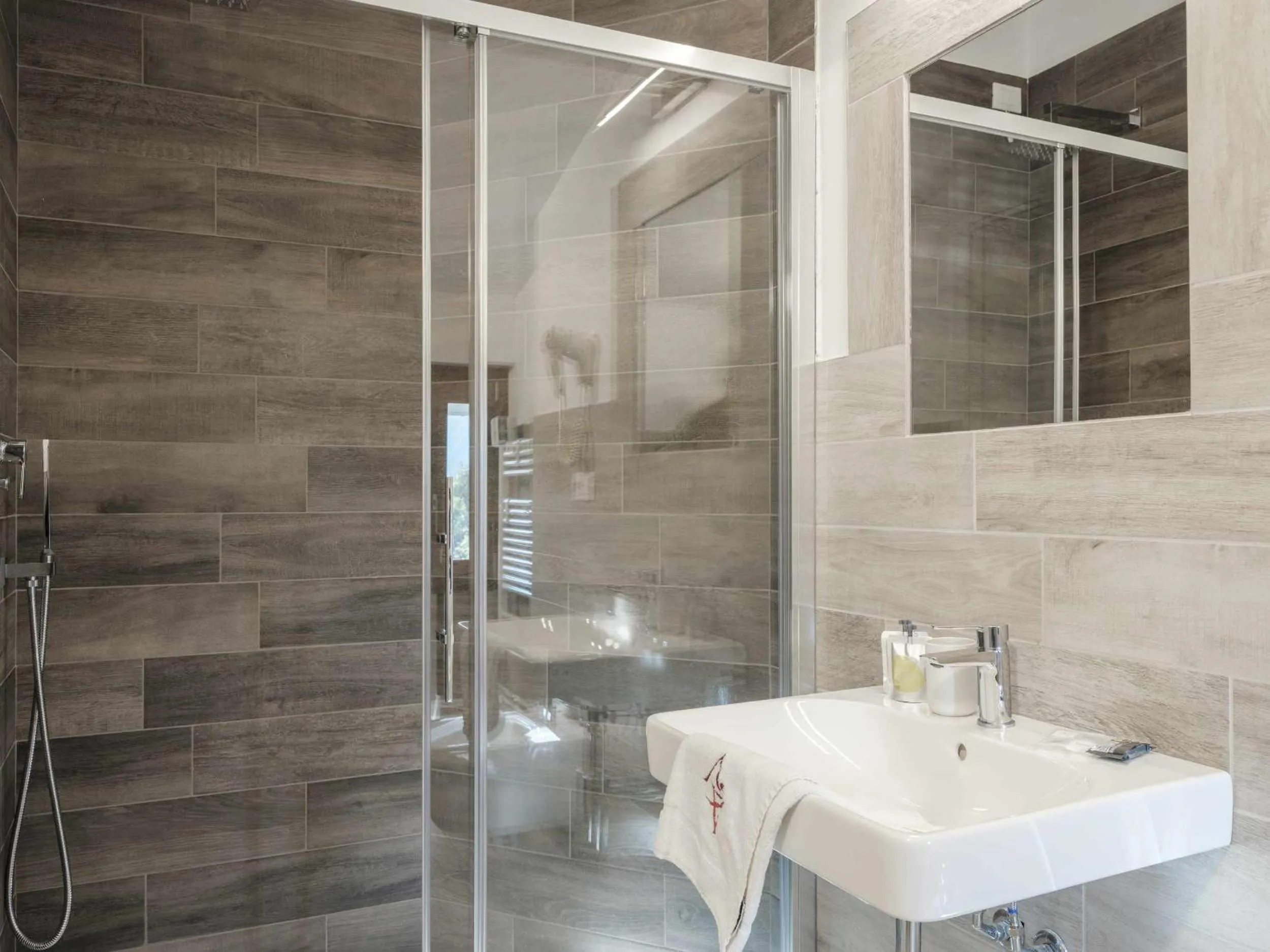 Shower in Hotel Garnì Alta Valle