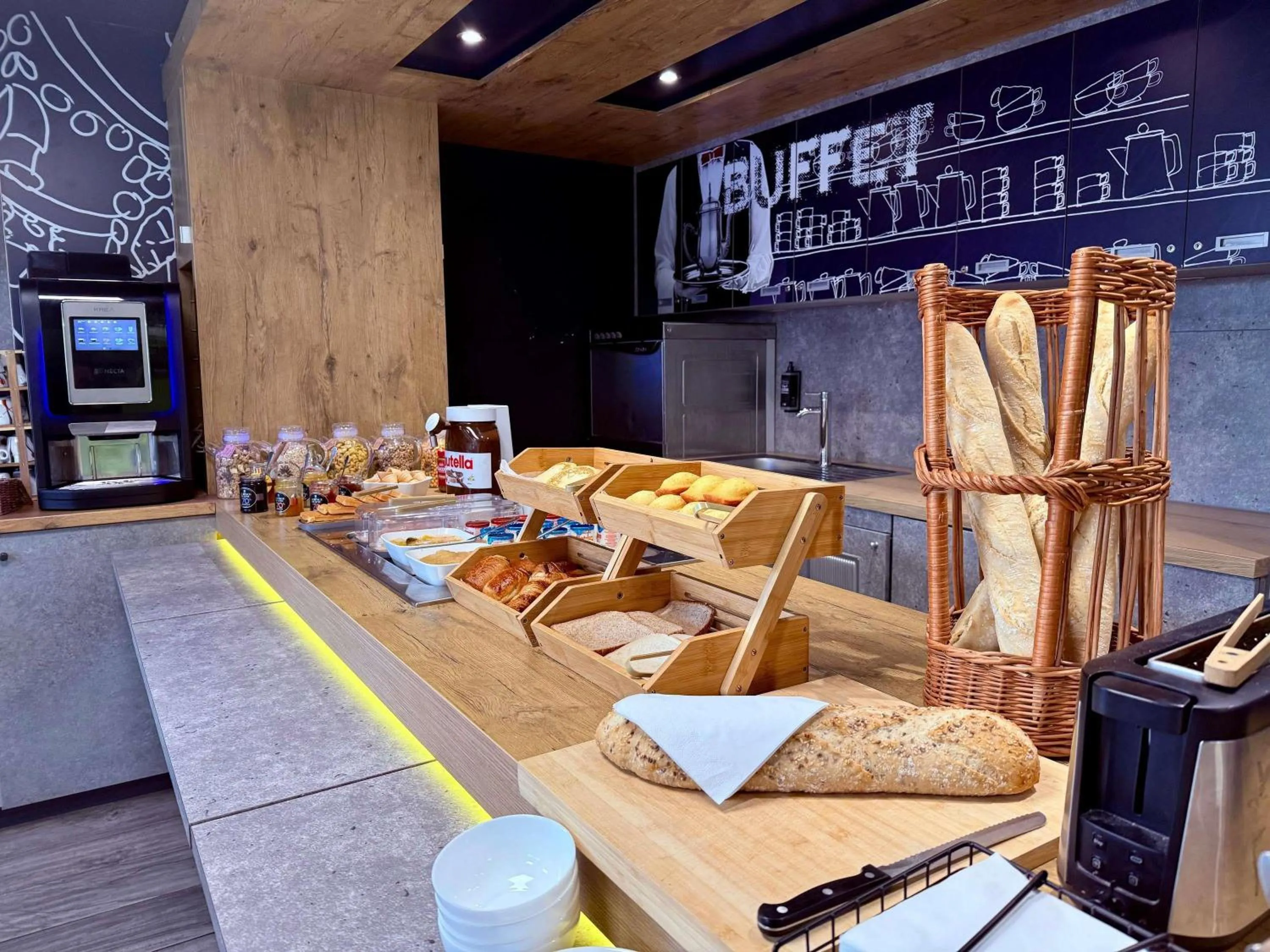 Breakfast in Ibis Budget Marseille Vitrolles