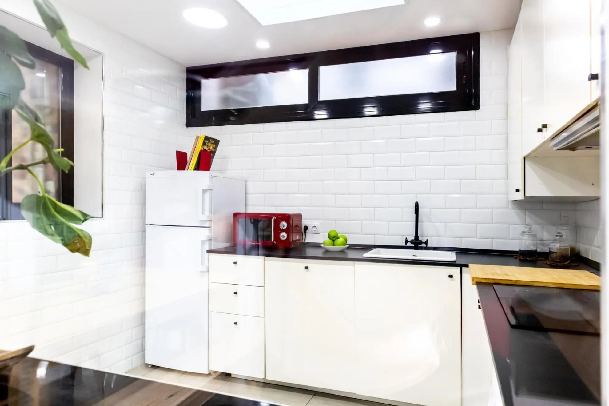 Kitchen or kitchenette in Ever House - ALCALA AIRE Gran TERRAZA ROOFTOP