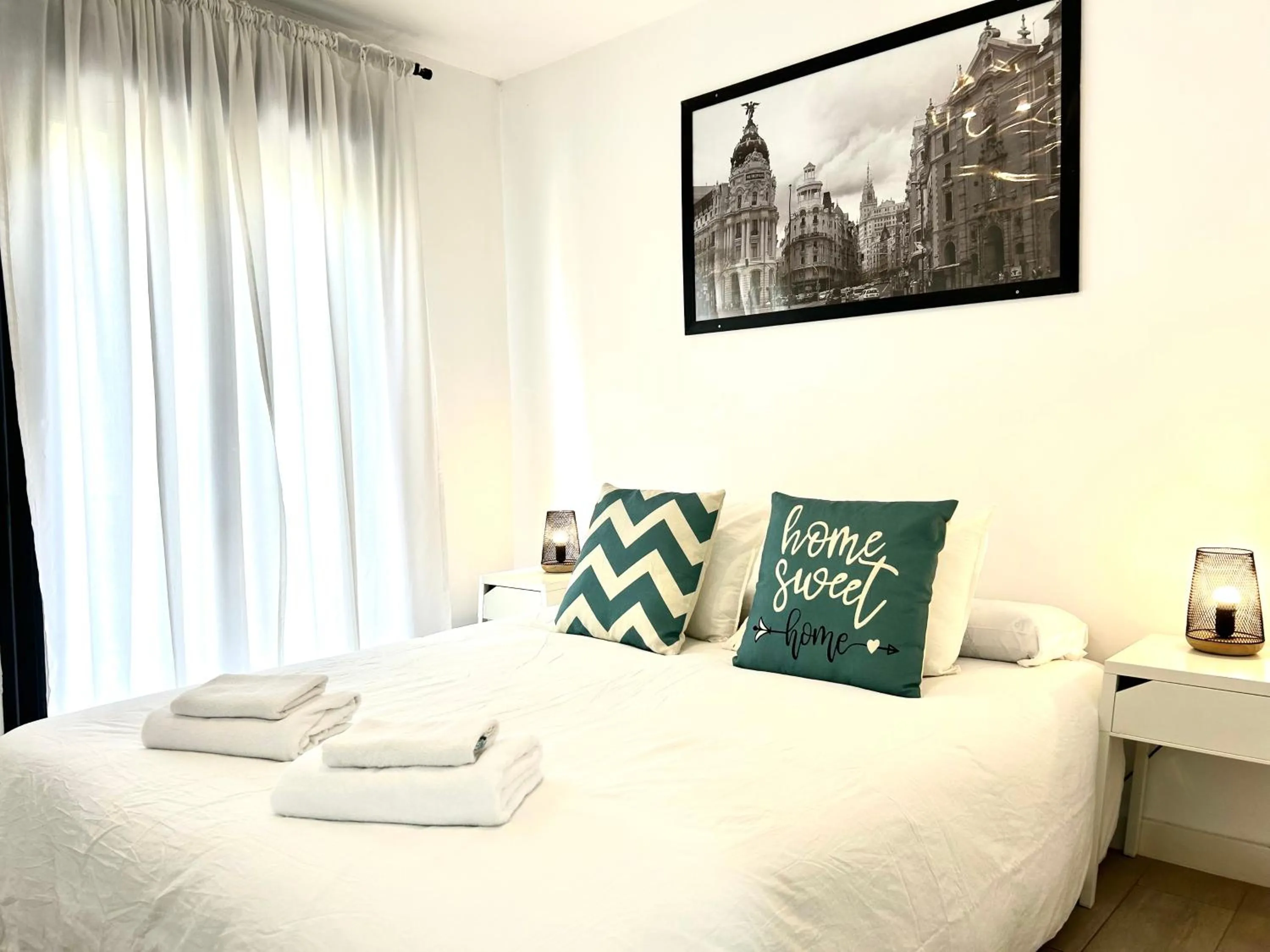 Bed in Ever House - ALCALA AIRE Gran TERRAZA ROOFTOP