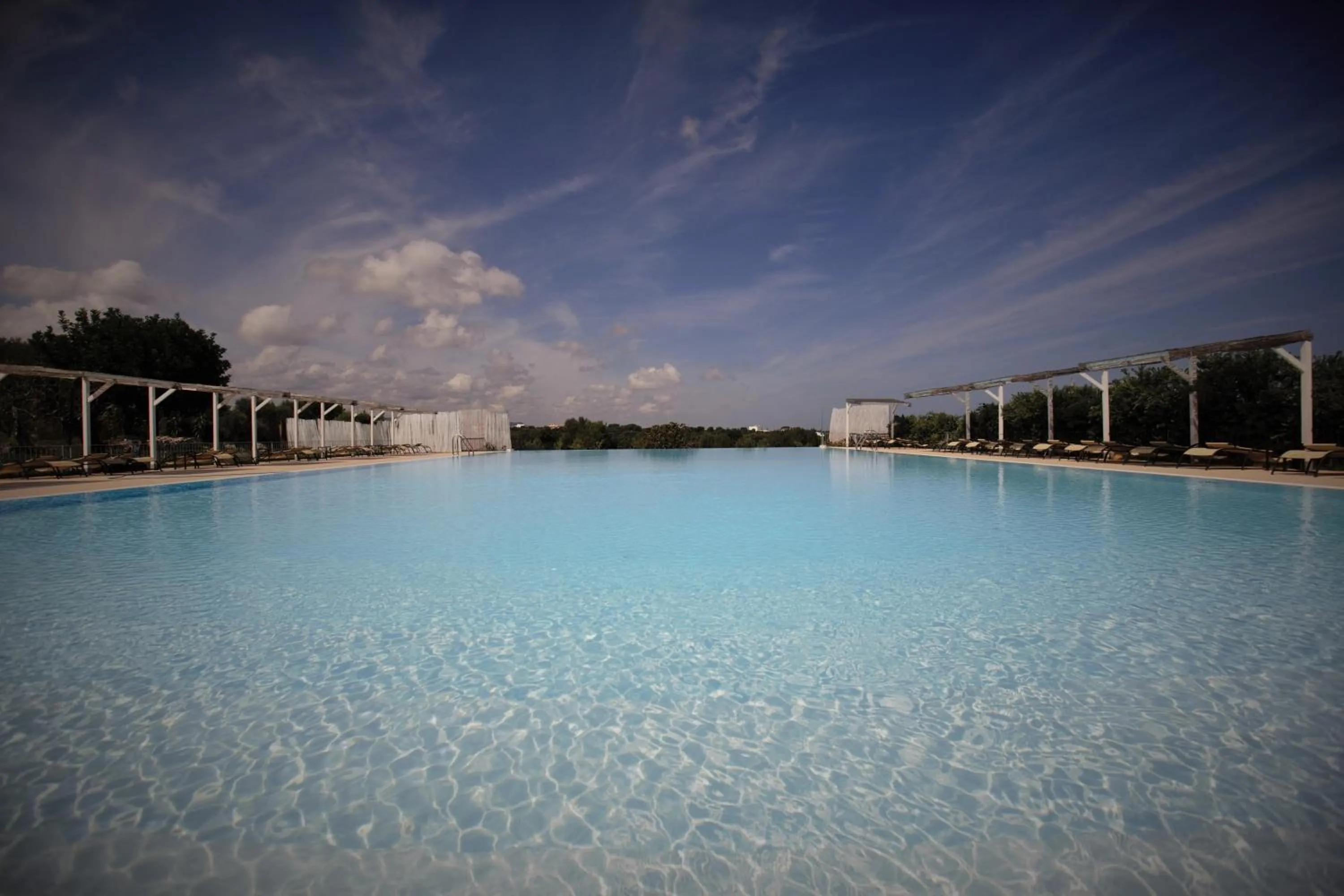 Swimming pool in Casale del Murgese Country Resort