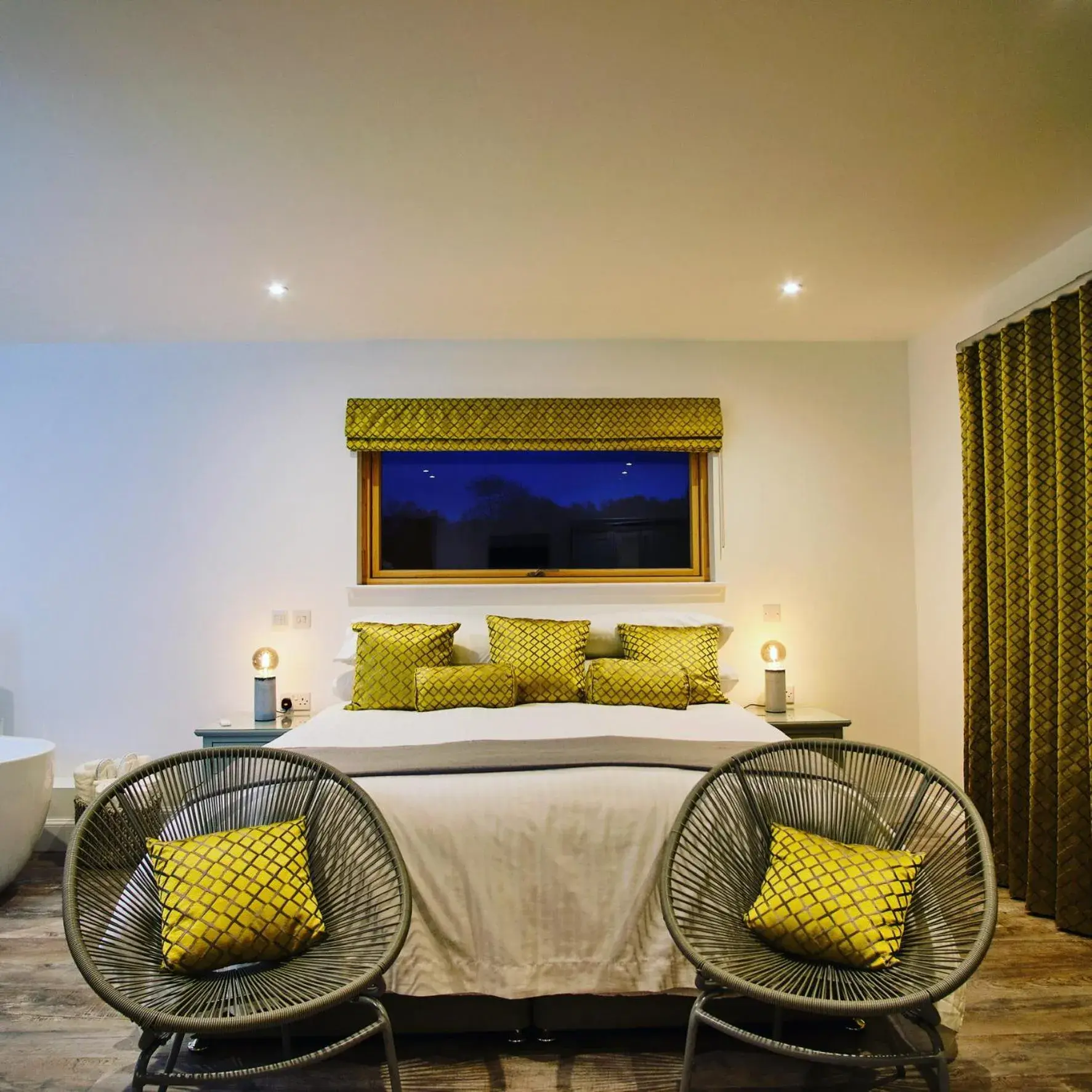 Double Room with Mountain View in Ardtorna Double Room with Mountain View in Ardtorna