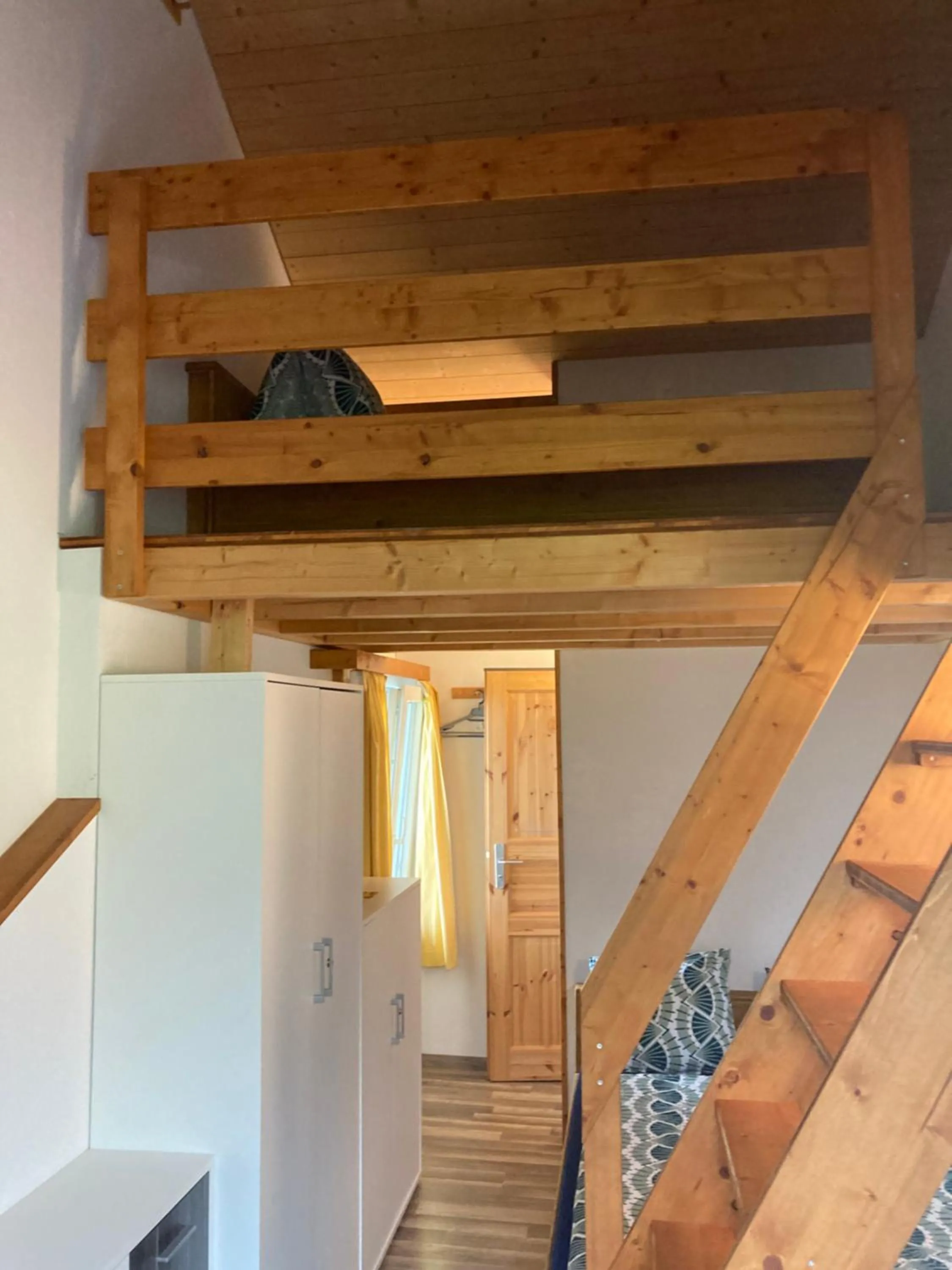 bunk bed in Klewenalp Ausflugs-Ski-Pistenhotel Klewenstock