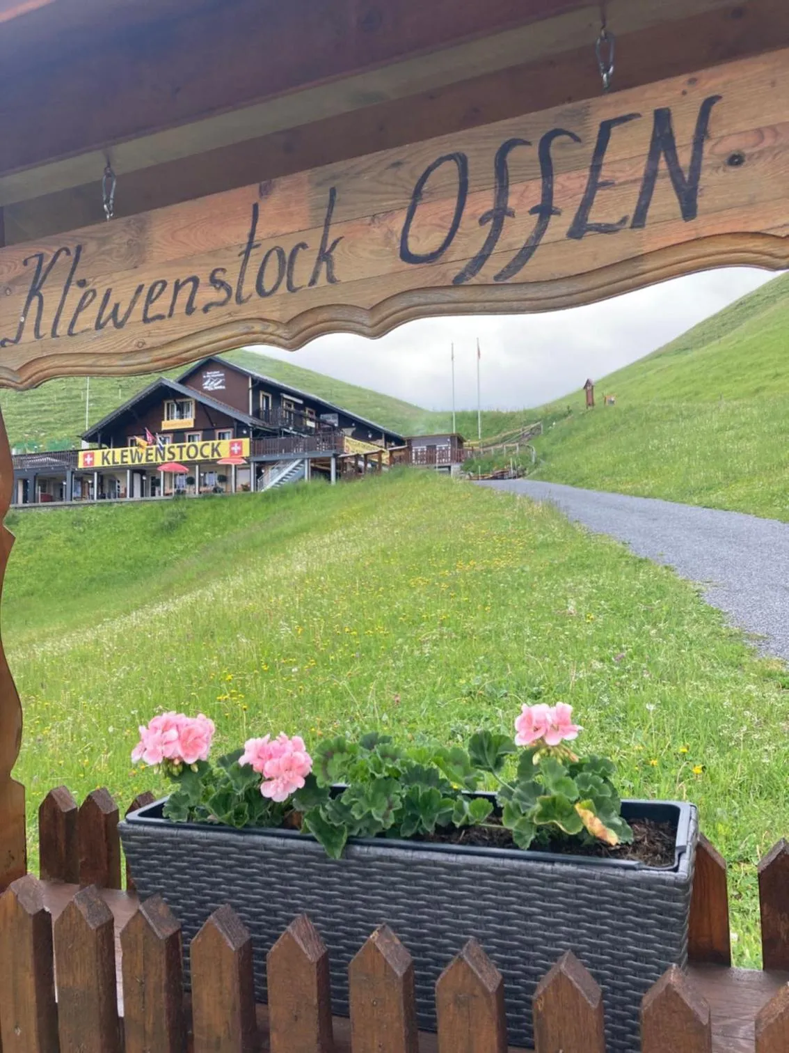 Property building in Klewenalp Ausflugs-Ski-Pistenhotel Klewenstock