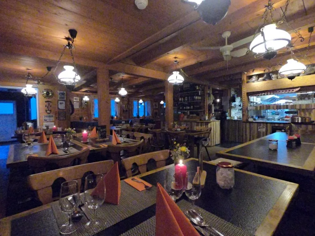 Restaurant/places to eat in Klewenalp Ausflugs-Ski-Pistenhotel Klewenstock