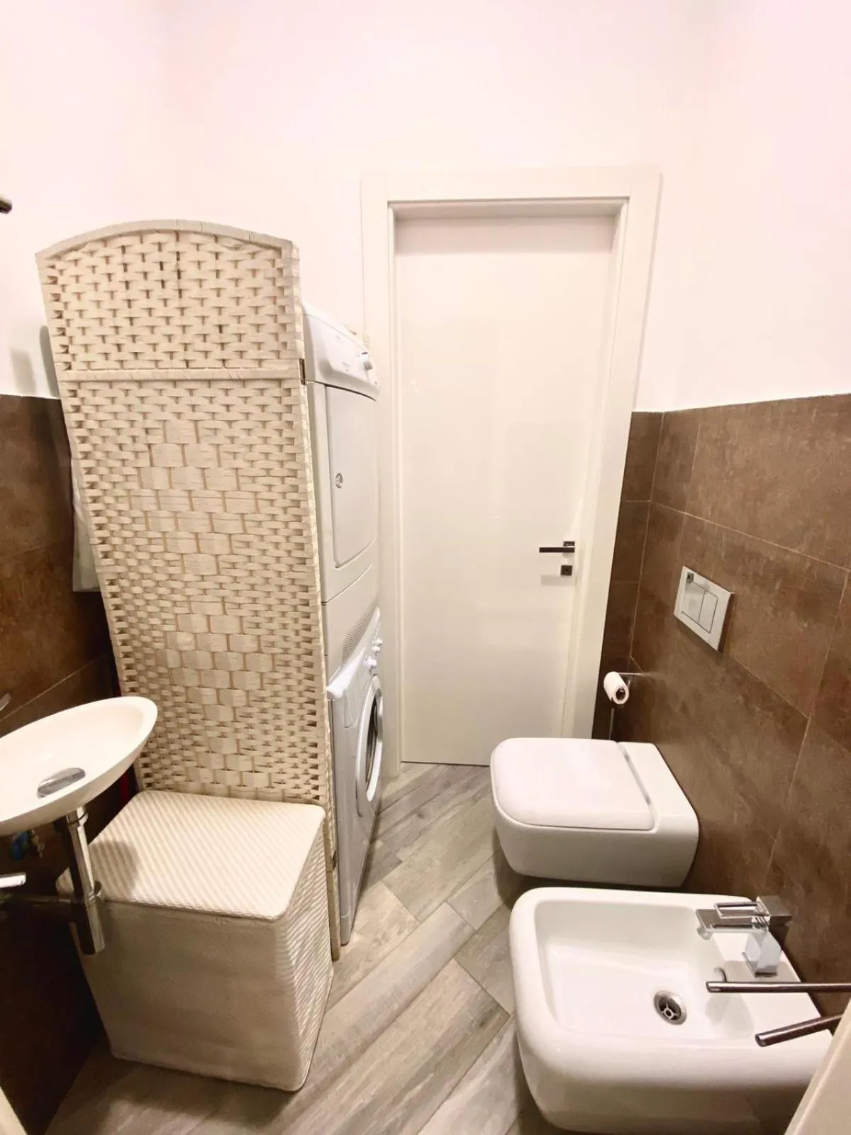 Toilet in HH Hermoso Housing ALESSANDRIA