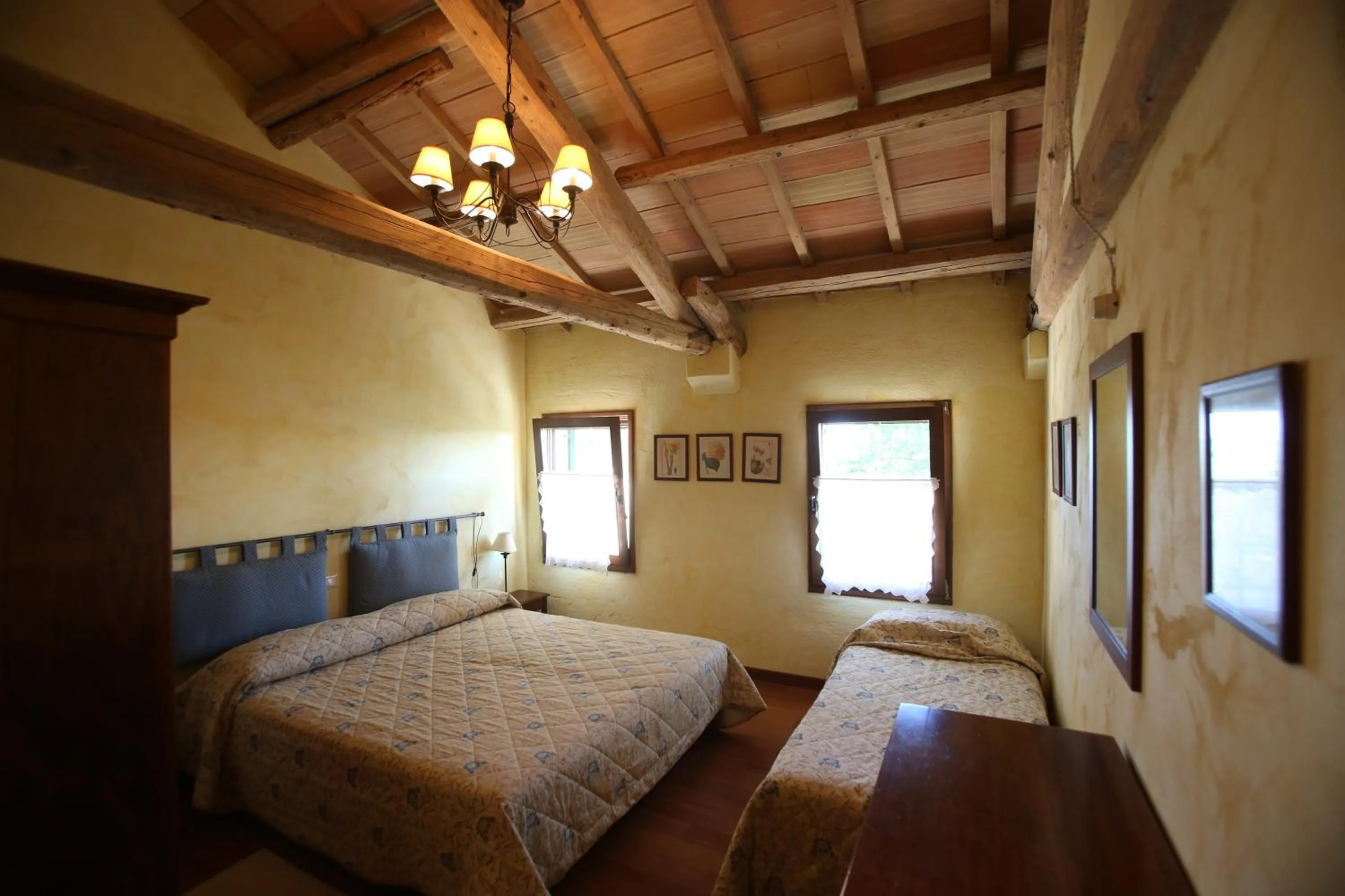 Photo of the whole room in Locanda Antico Fighèr