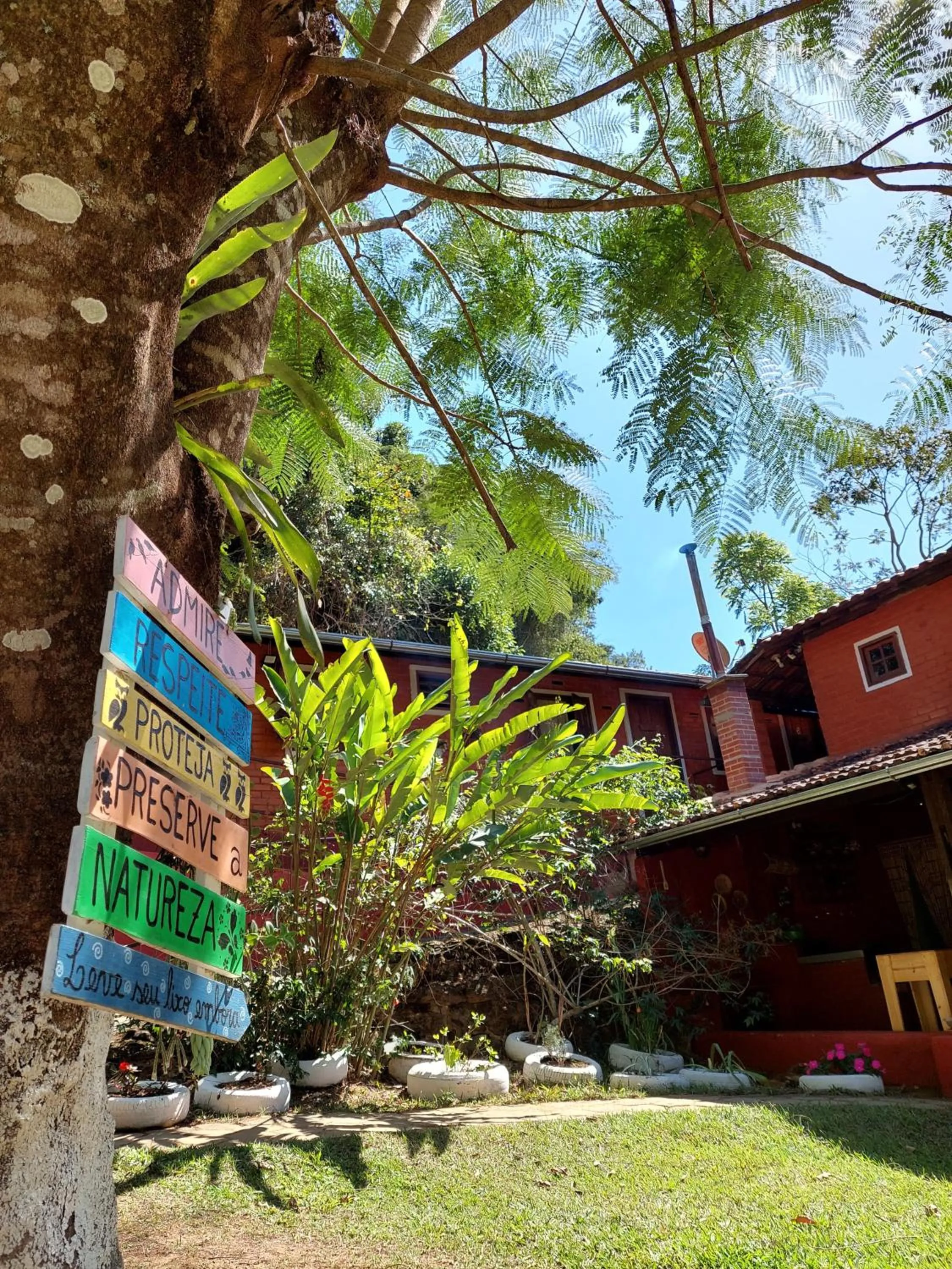 Restaurant/places to eat in Pousada, Camping e Restaurante do Sô Ito