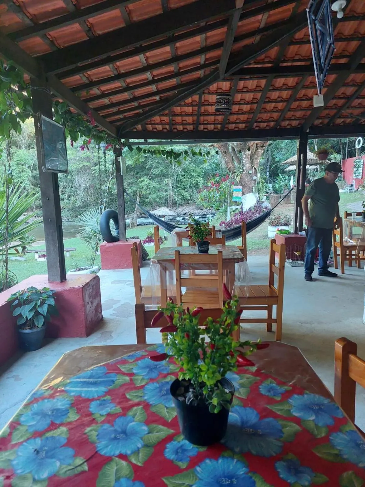 Restaurant/places to eat in Pousada, Camping e Restaurante do Sô Ito