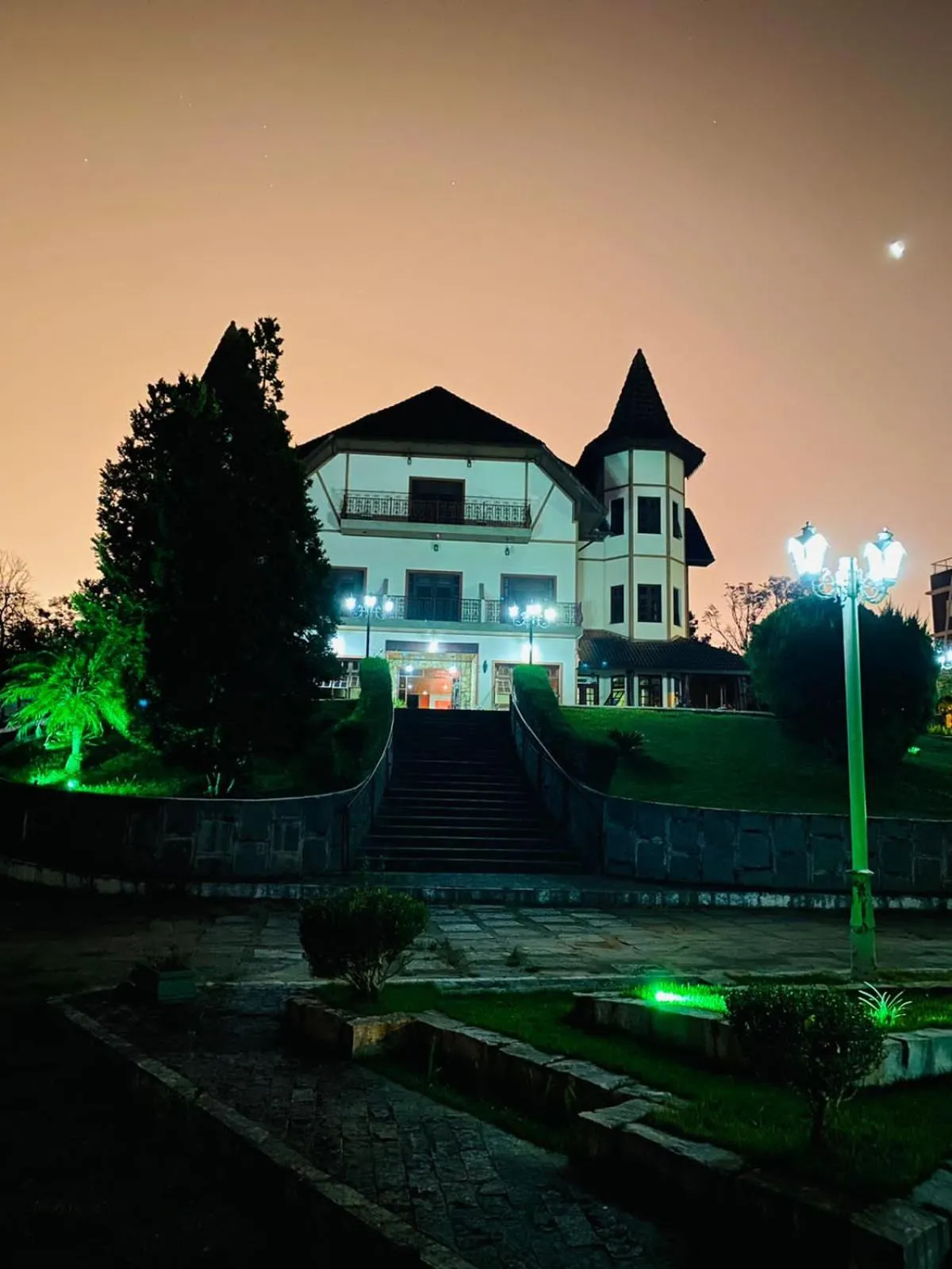 Chateau Palace Hotel