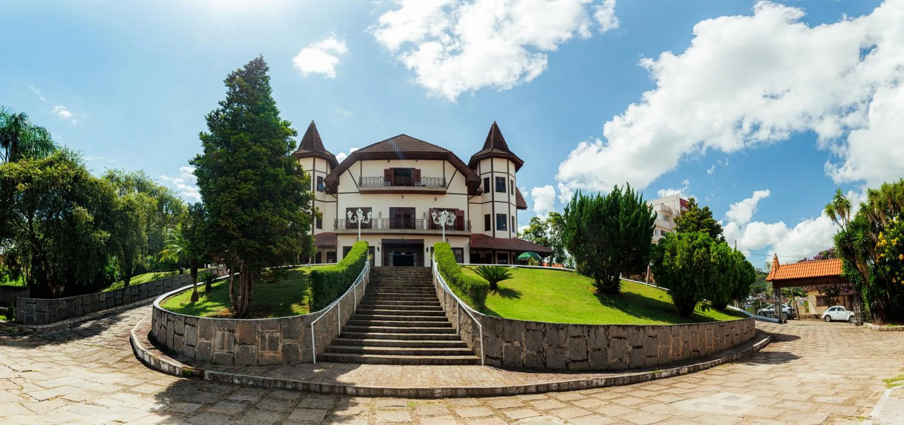 Chateau Palace Hotel