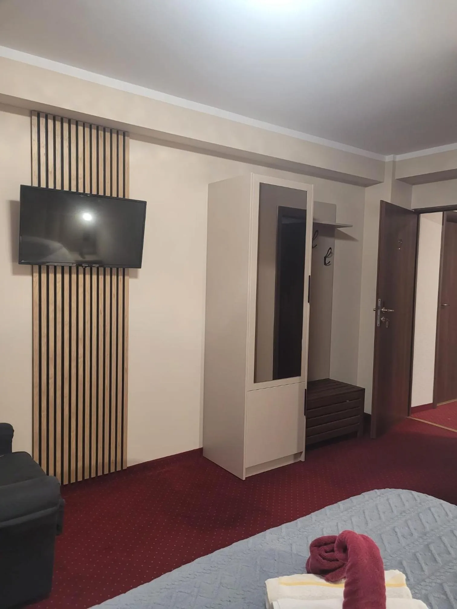 Bed in Pensiunea ELEMAR