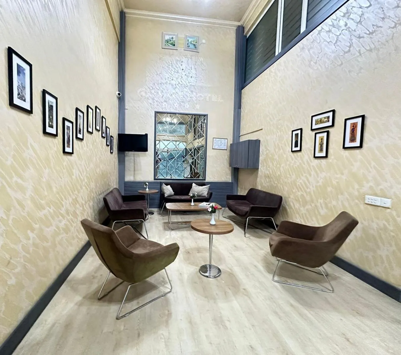 Seating area in Turkiye Hotel - Free Massage