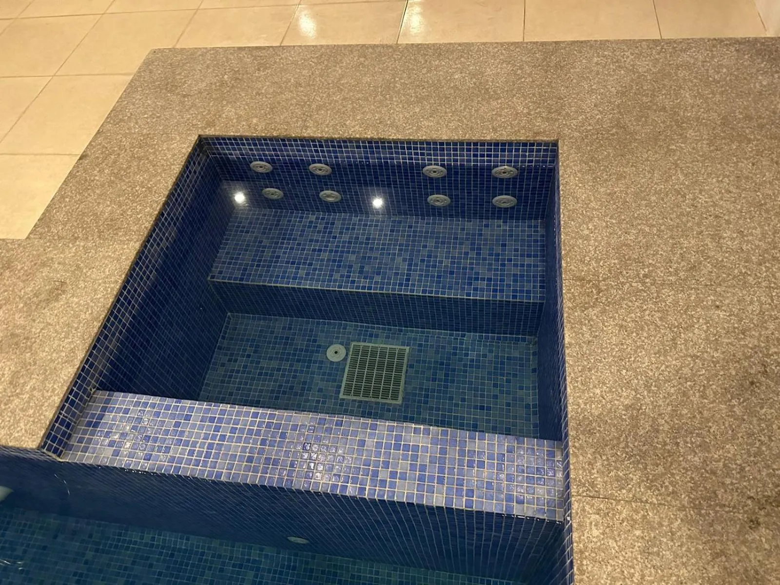 Hot Tub in Turkiye Hotel - Free Massage