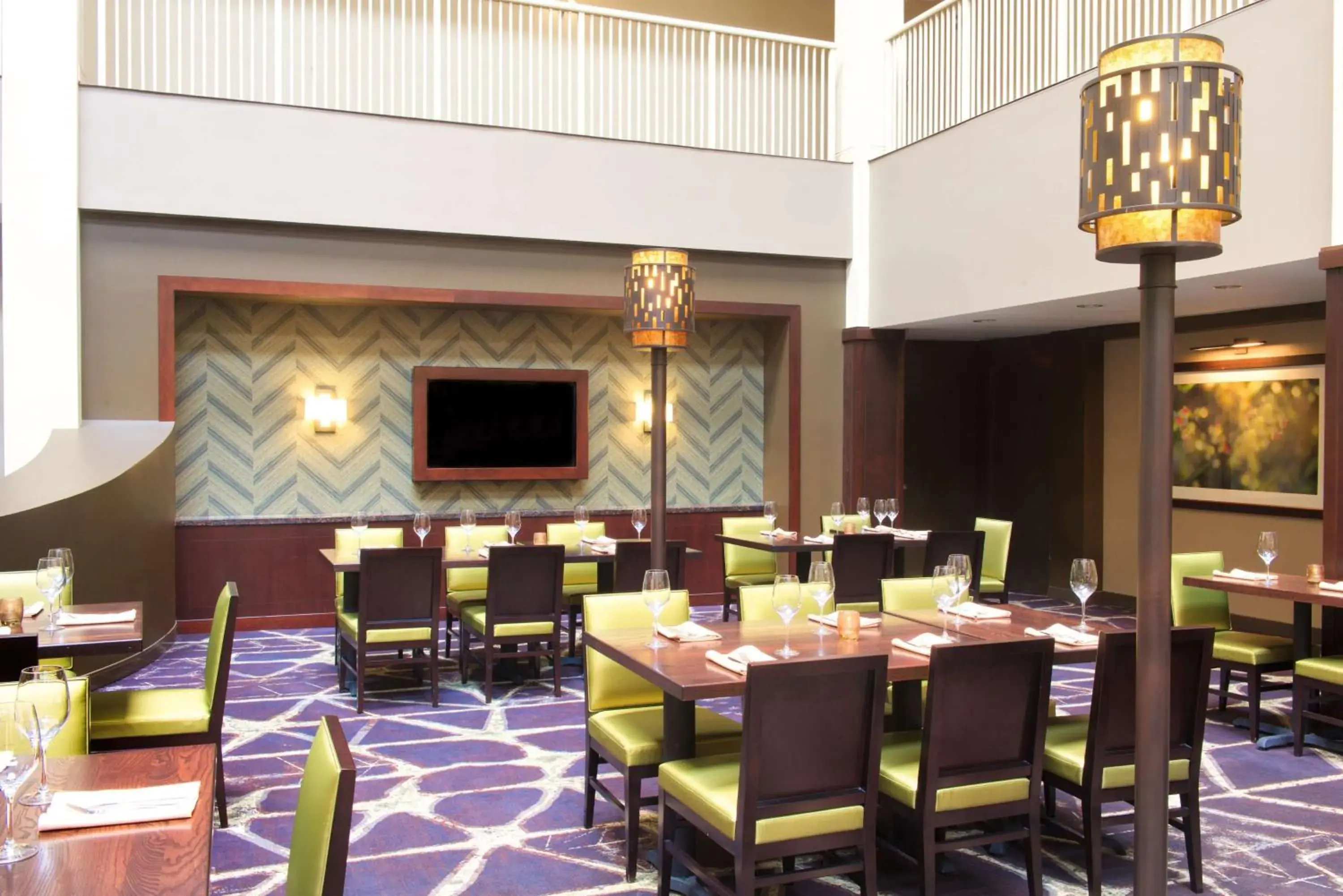Restaurant/places to eat in Embassy Suites by Hilton Philadelphia Airport Restaurant/places to eat in Embassy Suites by Hilton Philadelphia Airport