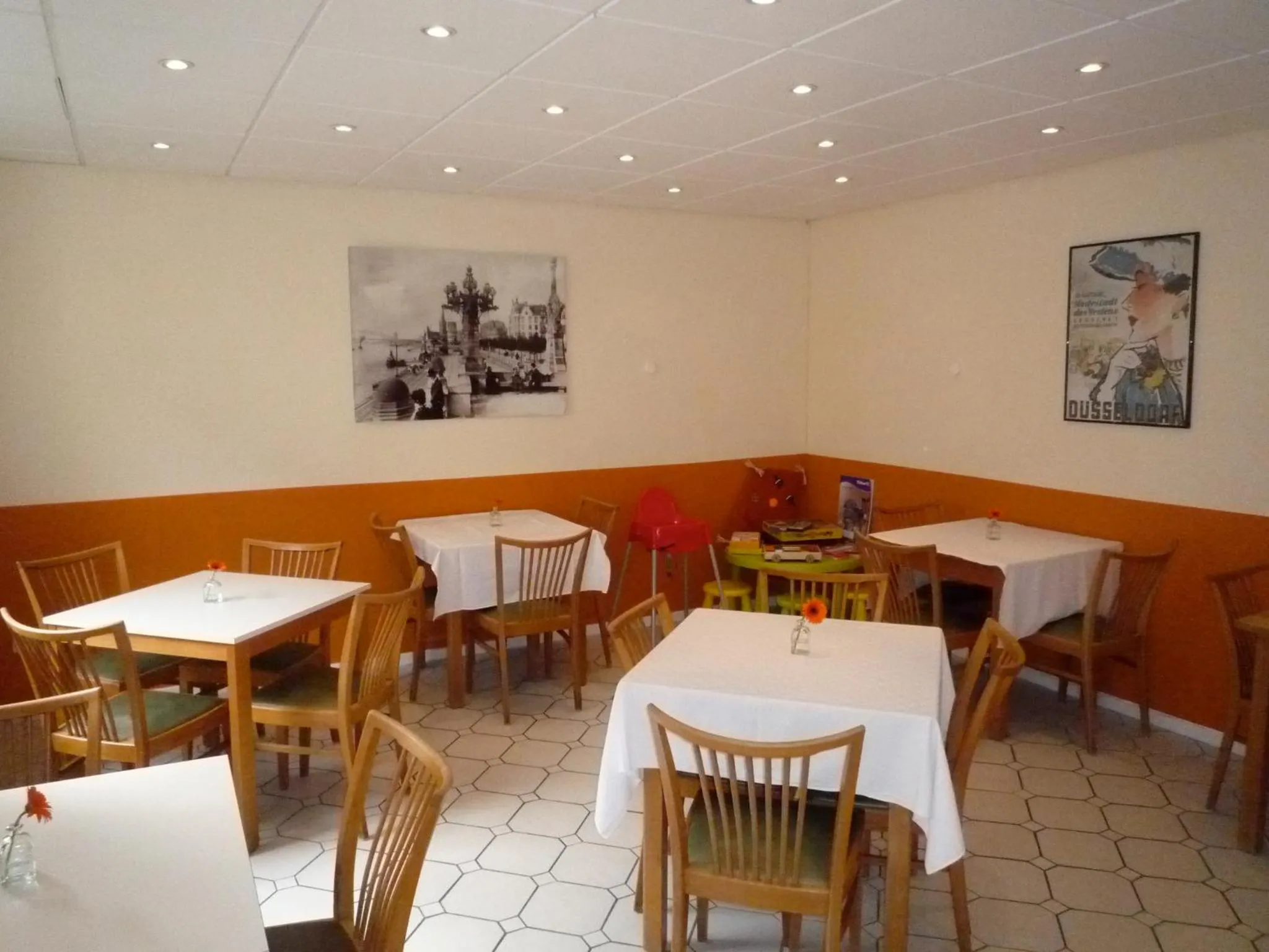 Restaurant/places to eat in Gästehaus Grupello