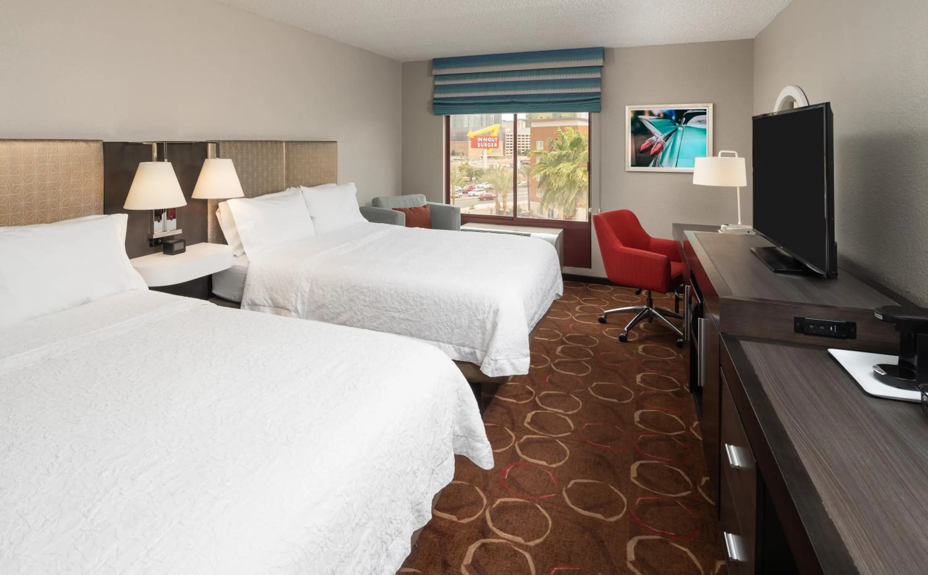 Bed in Hampton Inn Tropicana