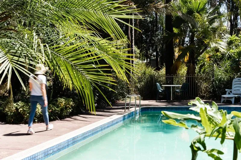 Swimming pool in Highway 1 Holiday & Lifestyle Park