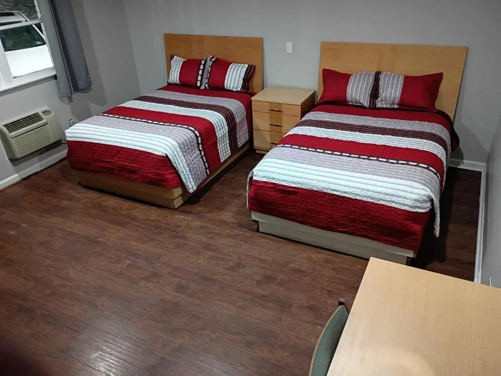 Bed in Bel Air Motor Lodge