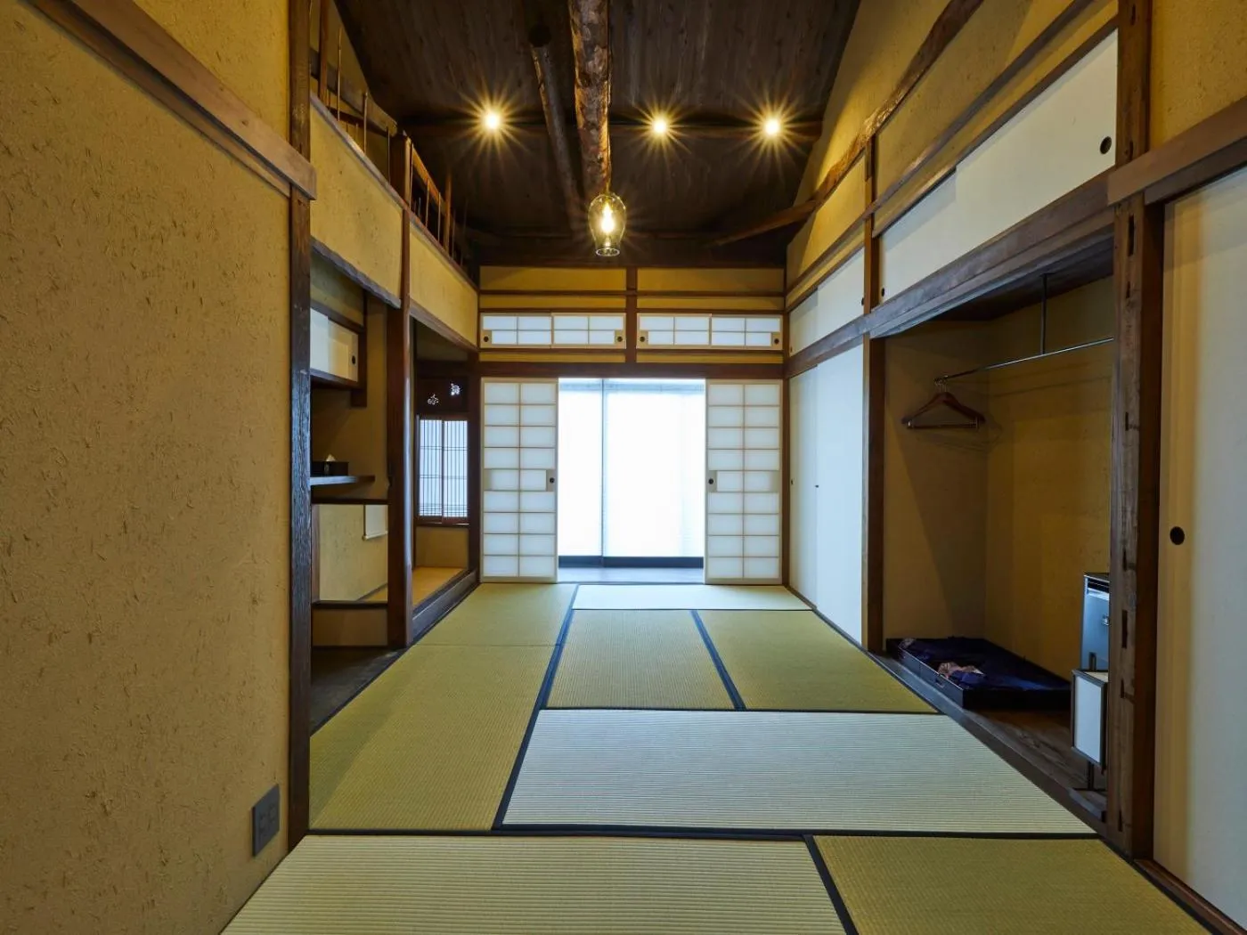 Photo of the whole room in Rinn Premium Nijo Castle North