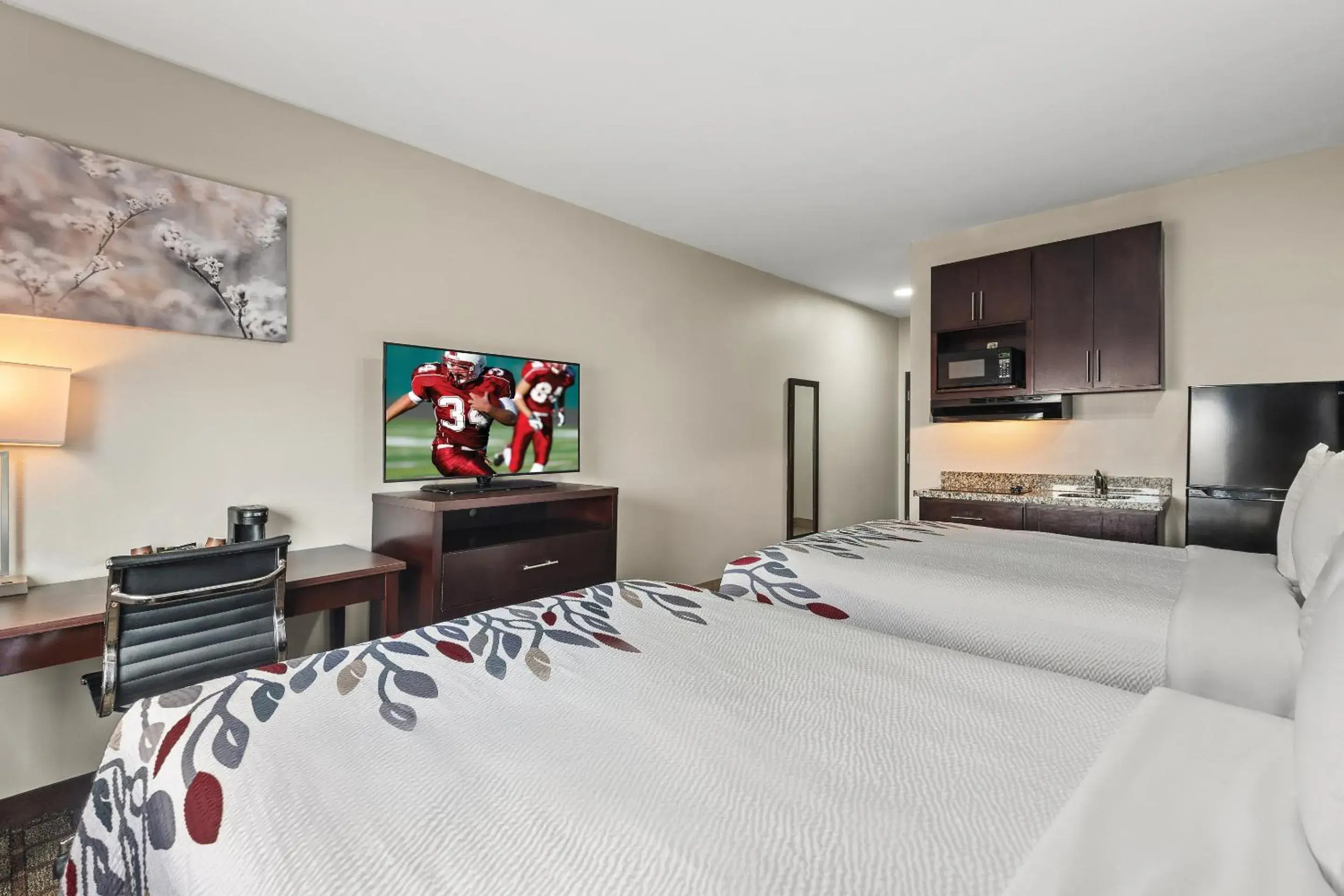 Photo of the whole room, Bed in Red Roof Inn Baton Rouge Photo of the whole room, Bed in Red Roof Inn Baton Rouge