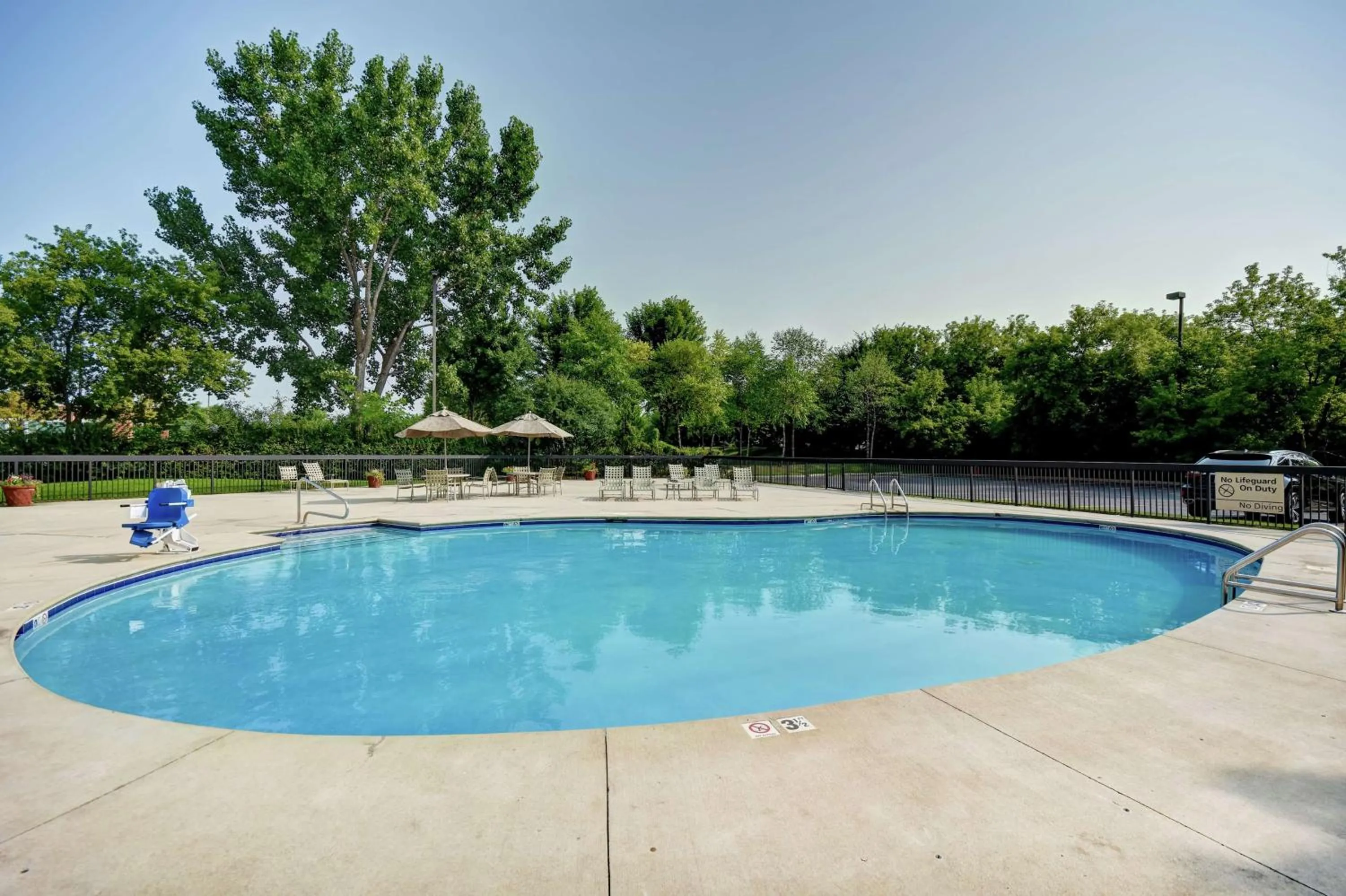 Pool view in Hampton Inn Chicago-Gurnee