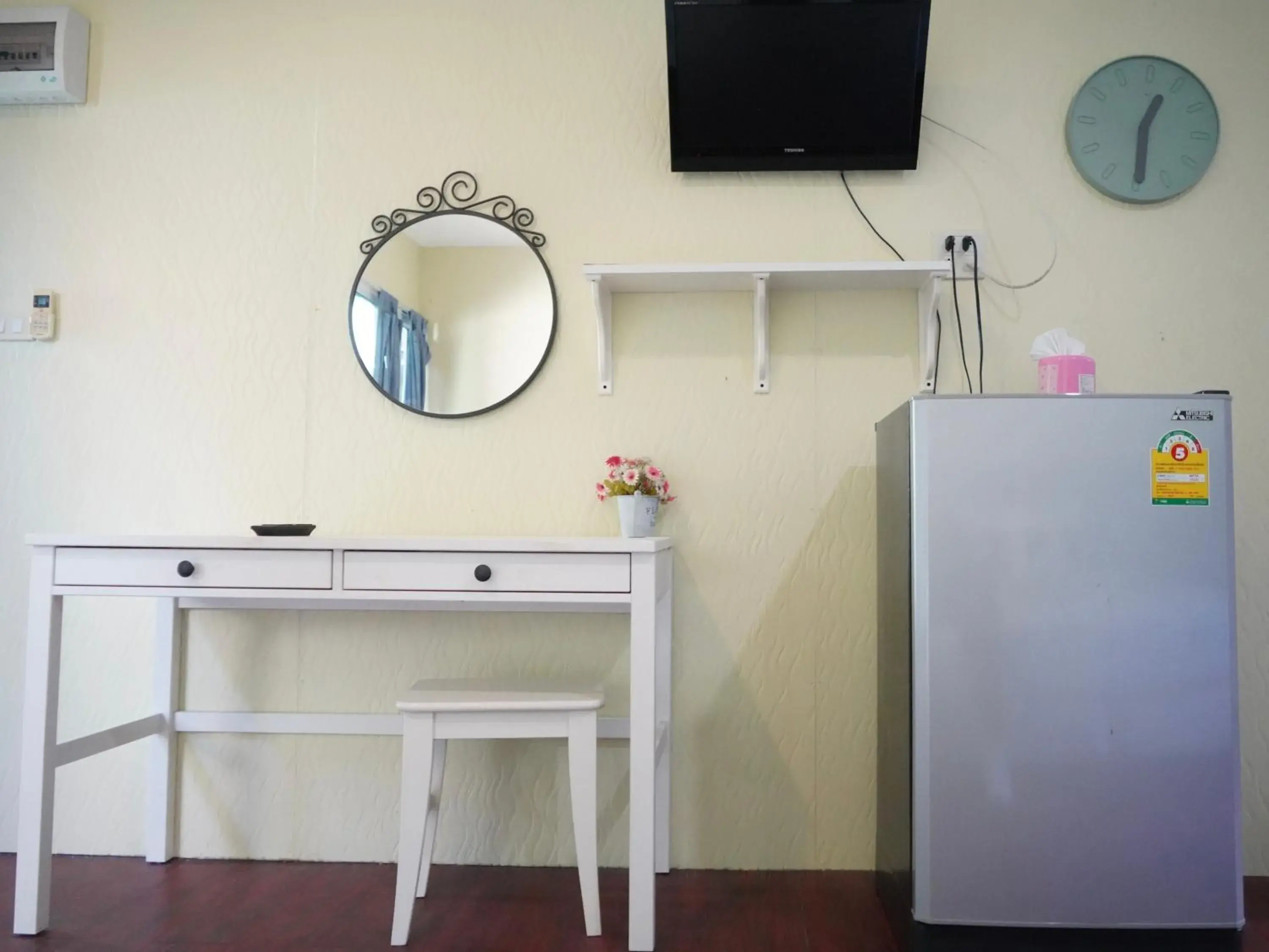 Deluxe King Studio in RoomQuest Amphawa Floating Market Deluxe King Studio in RoomQuest Amphawa Floating Market