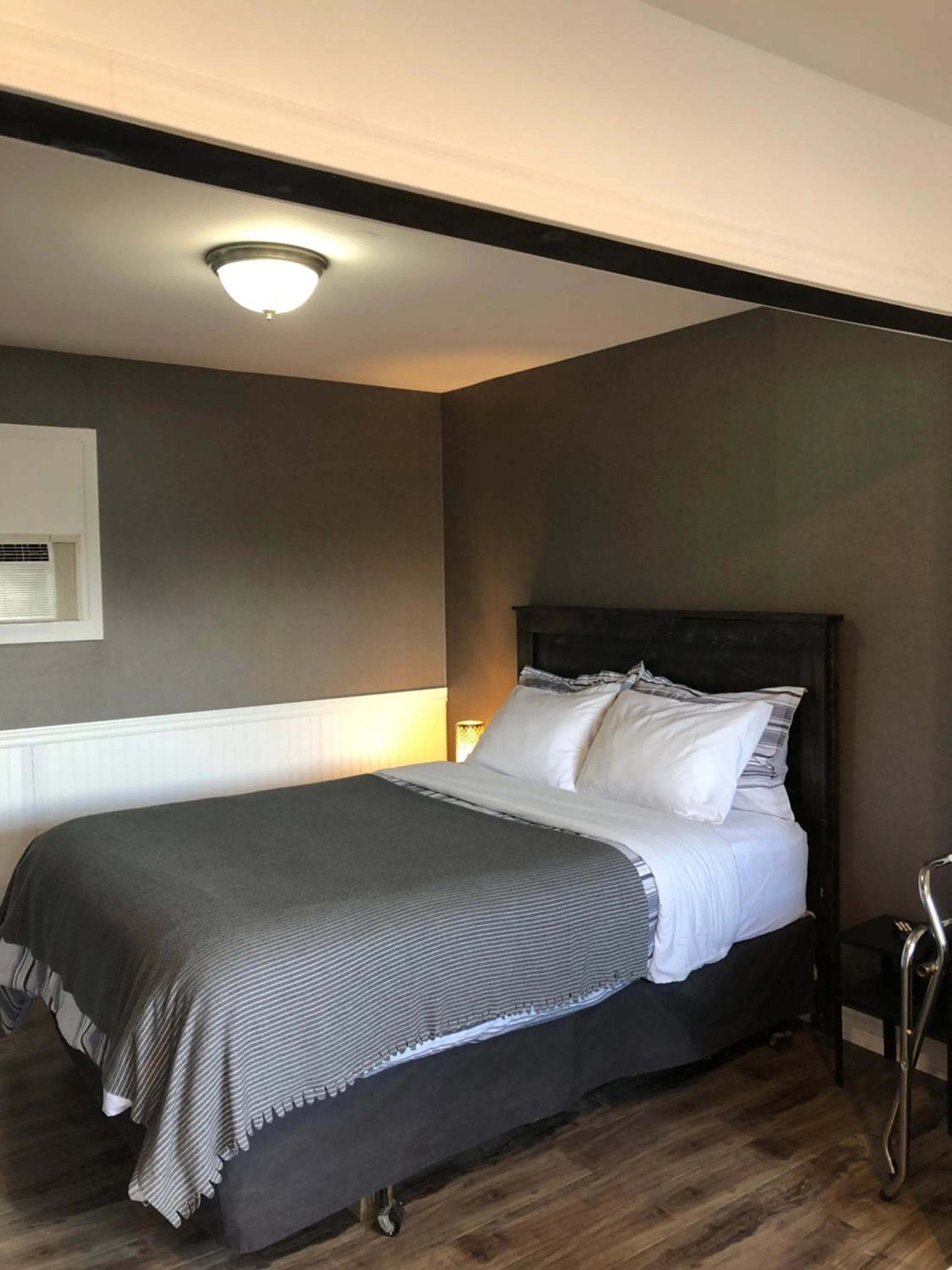 Bed in Greenside Motel