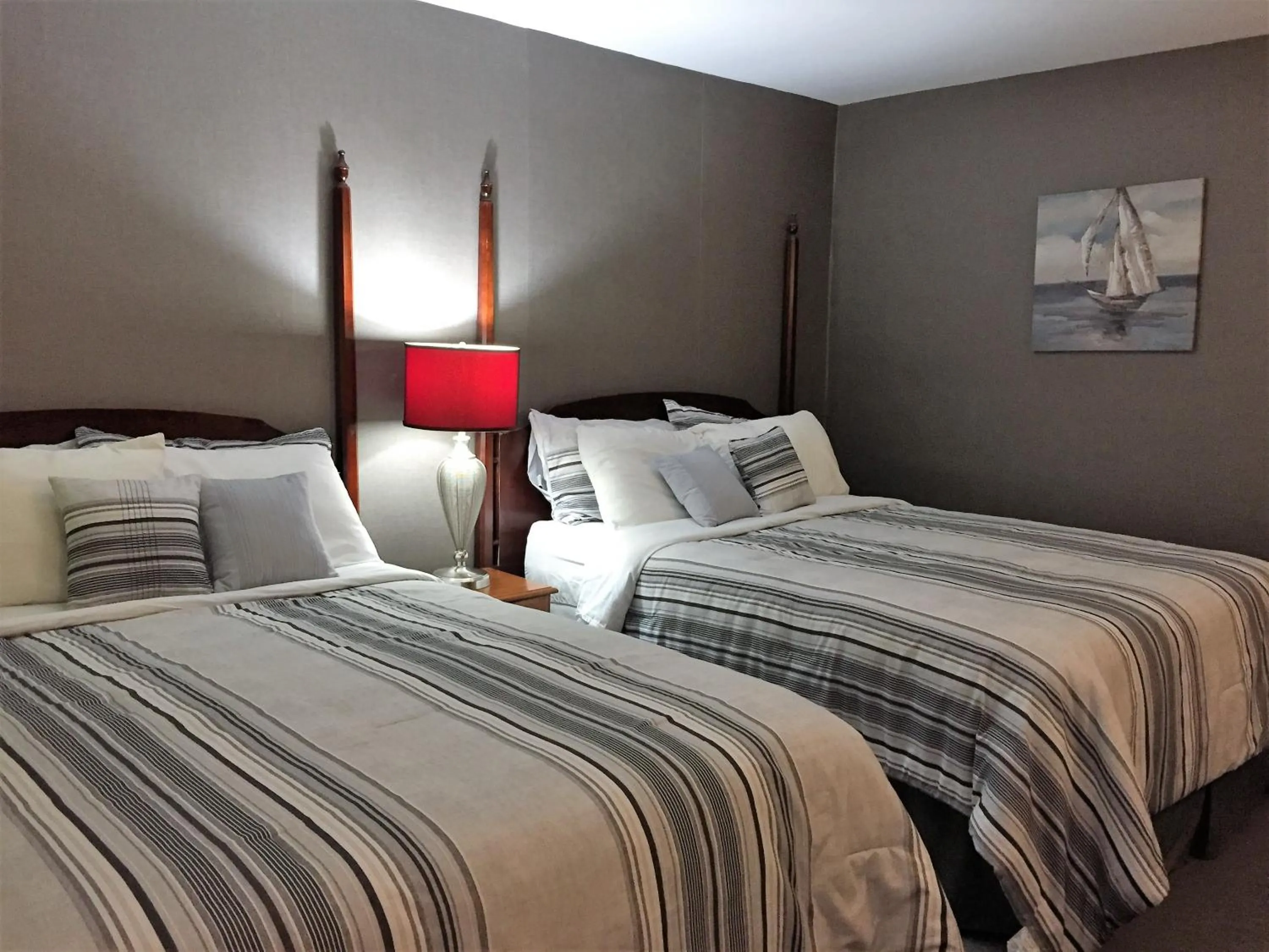 Bedroom, Bed in Greenside Motel