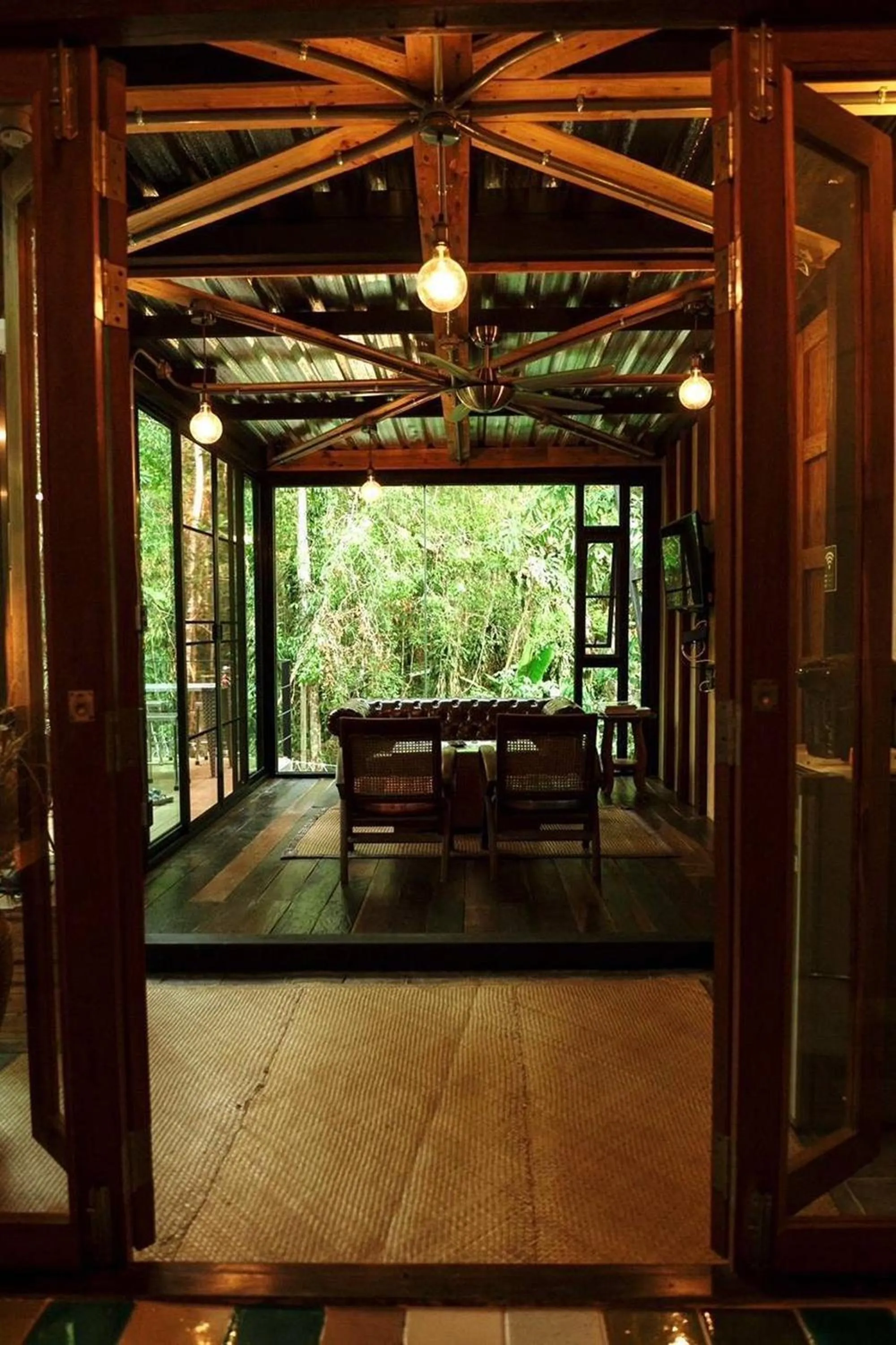 Living room in Voraman Hut