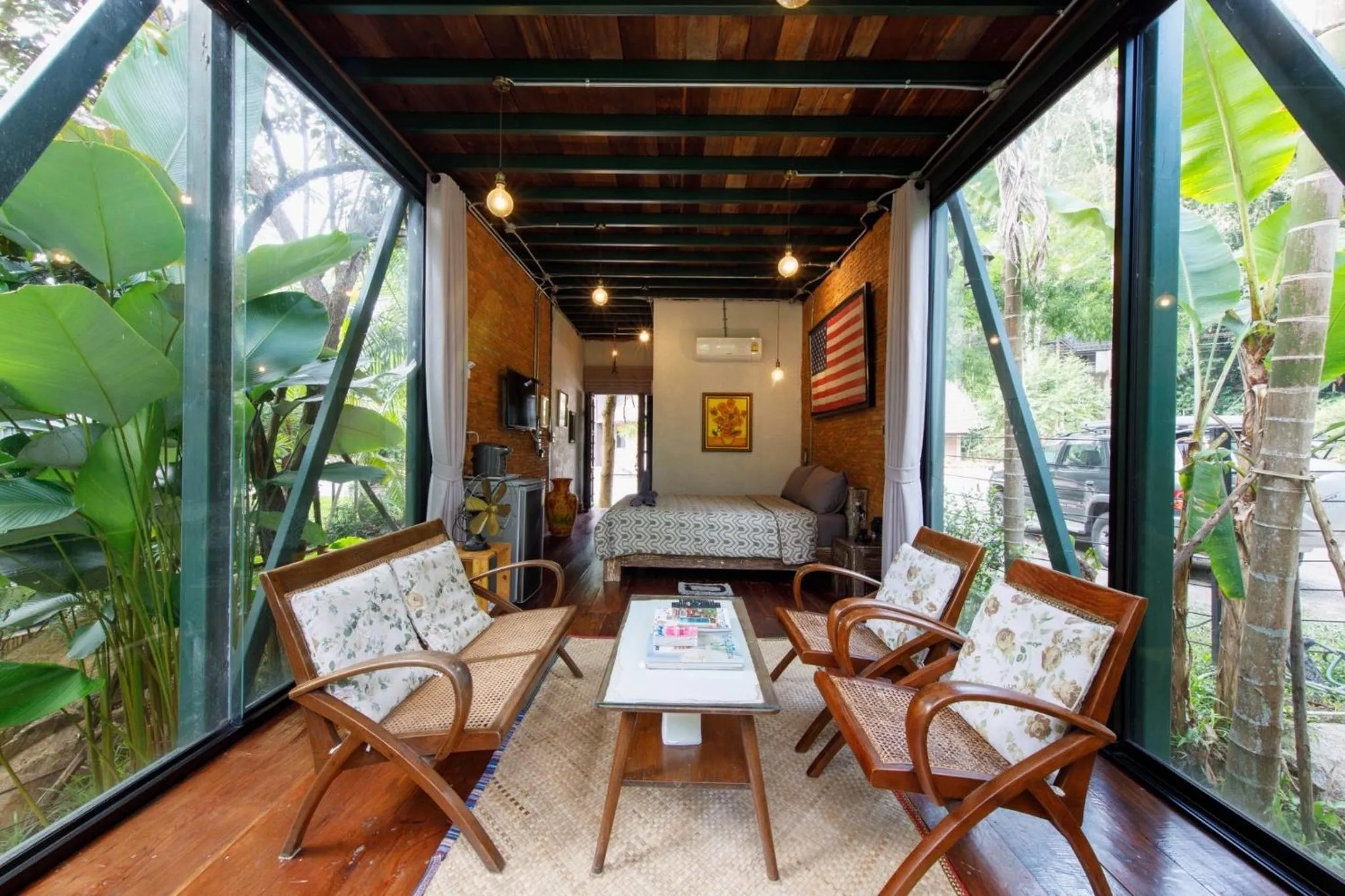 Balcony/Terrace in Voraman Hut