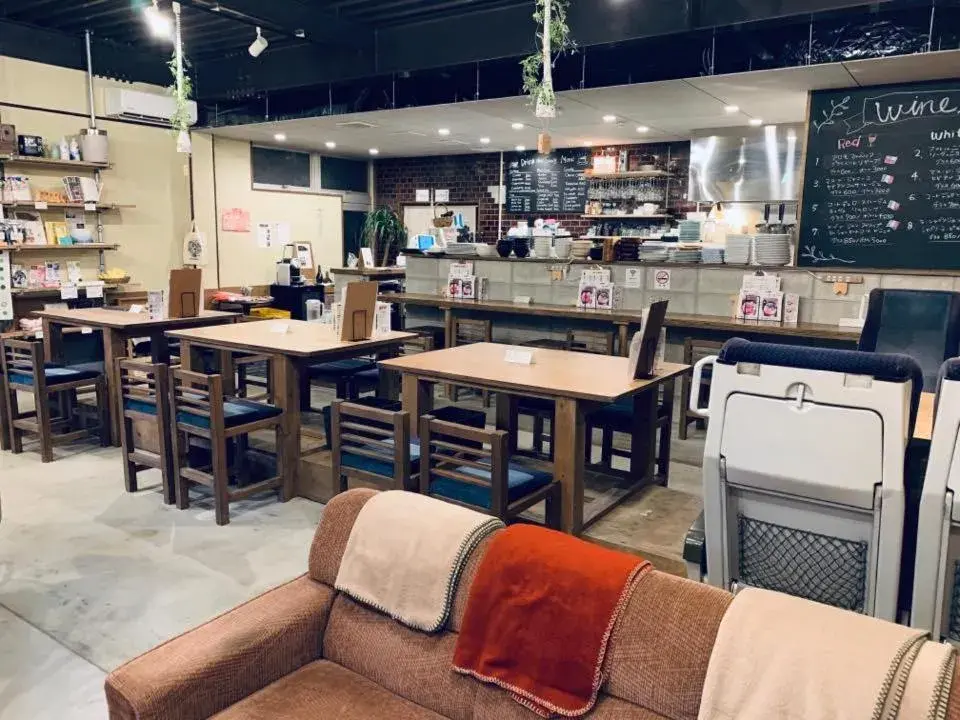 Restaurant/places to eat in 4S STAY Awaikeda Ekimae Restaurant/places to eat in 4S STAY Awaikeda Ekimae