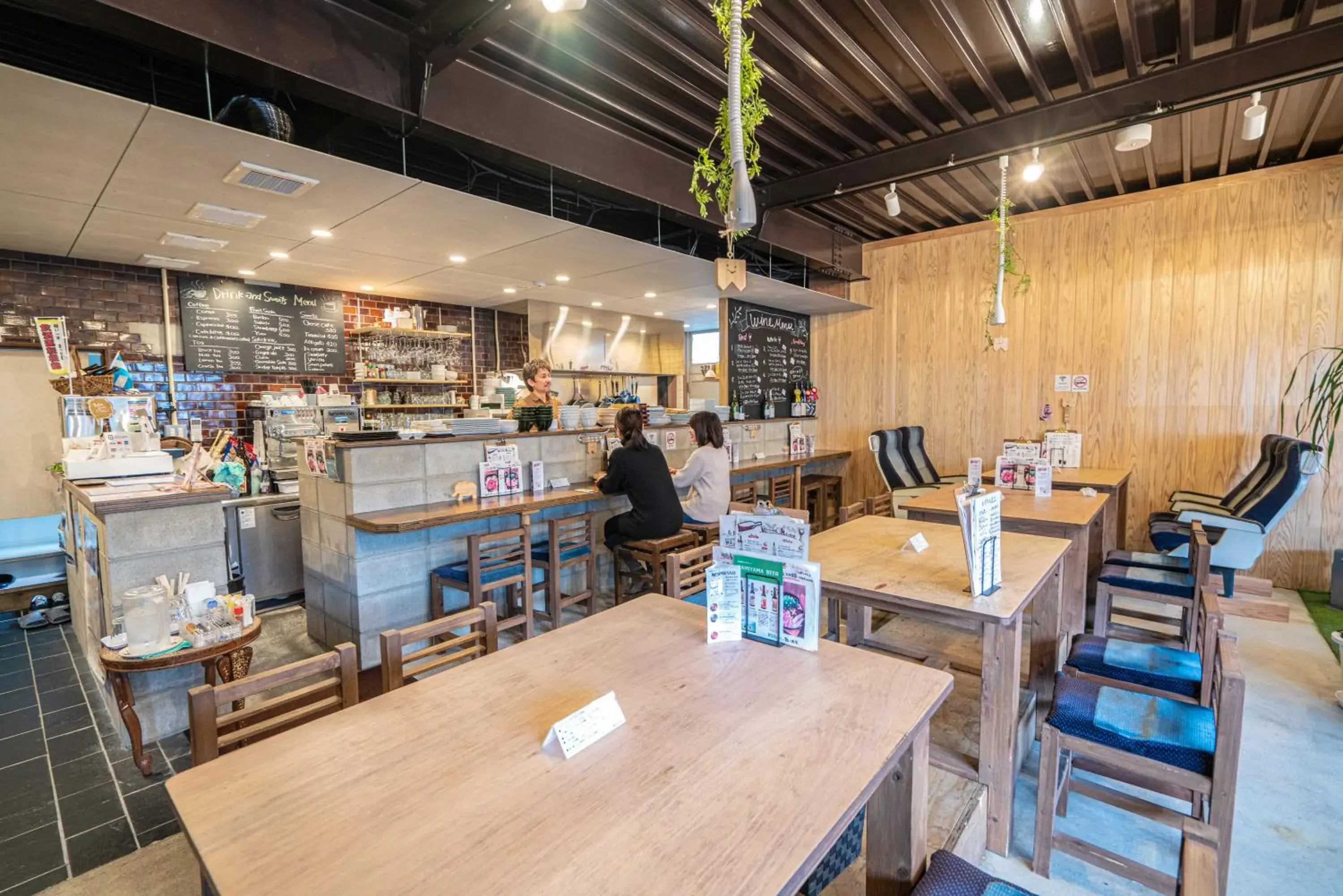 Restaurant/places to eat in 4S STAY Awaikeda Ekimae Restaurant/places to eat in 4S STAY Awaikeda Ekimae