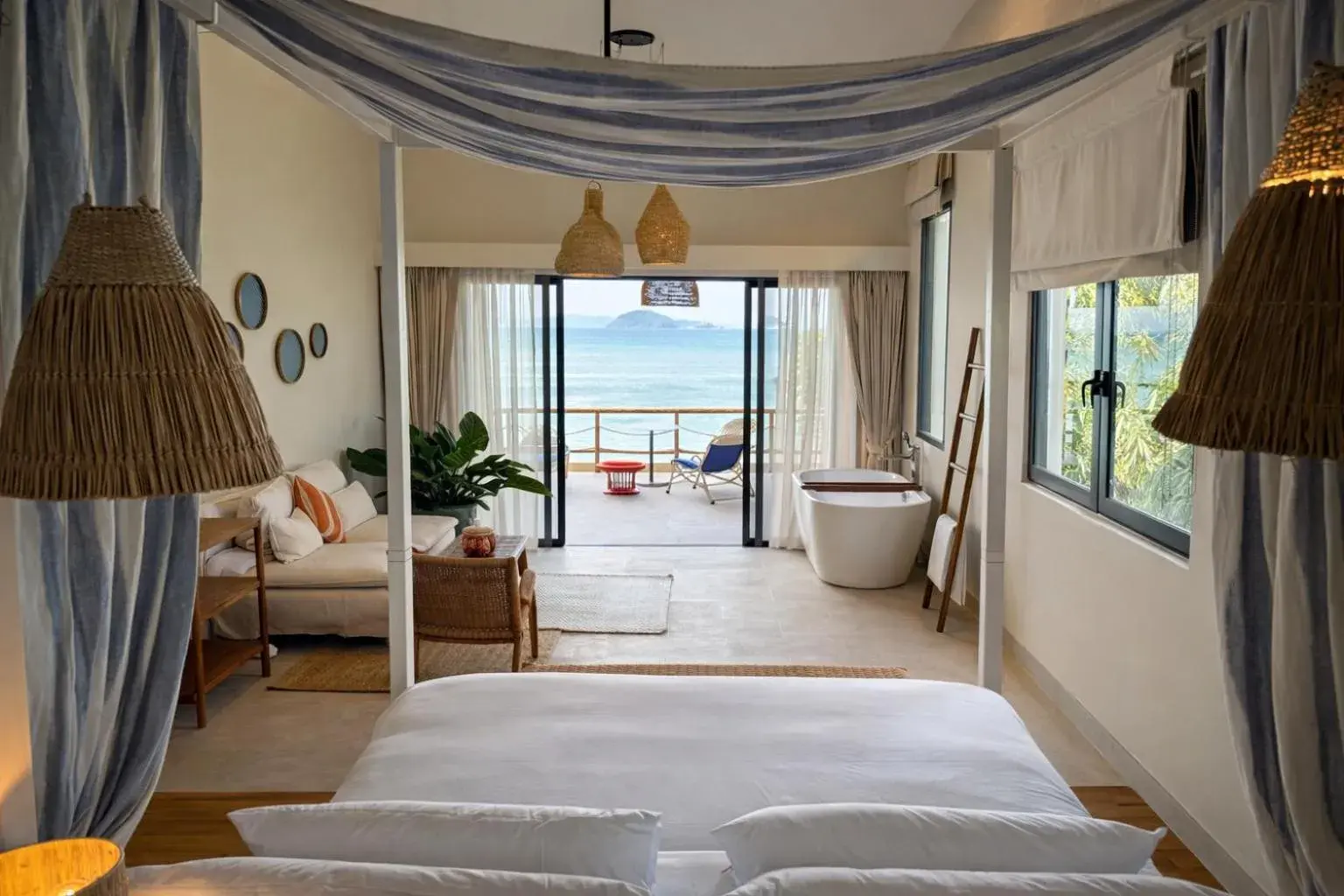 Premium Ocean View with Balcony in Baan Jai Dee Beach Front Hotel Premium Ocean View with Balcony in Baan Jai Dee Beach Front Hotel